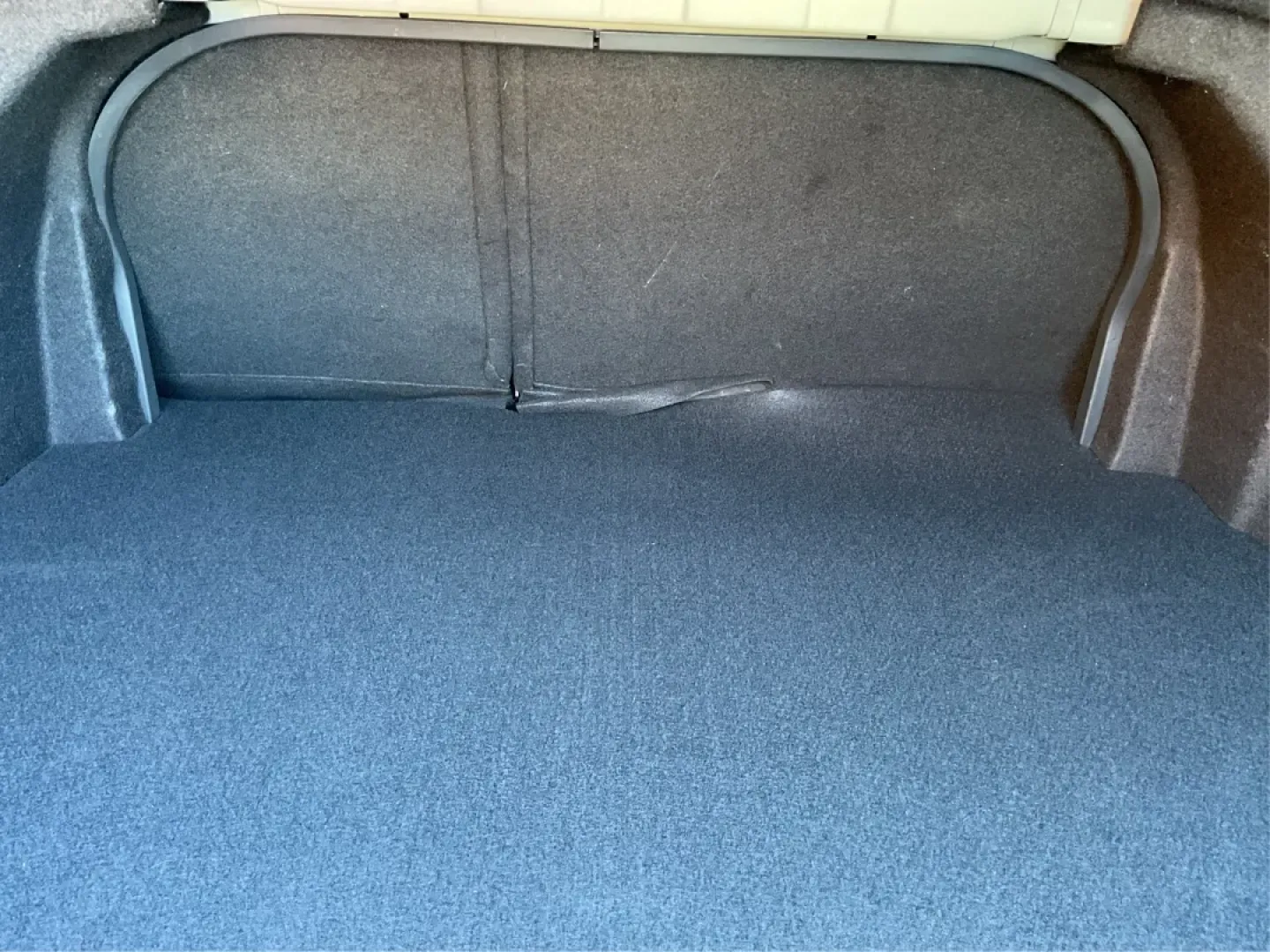 2013 Hyundai Sonata GLS (5NPEB4AC0DH) with an 2.4L I-4 gasoline direct injection engine, located at 8750 N County Rd 25A, Piqua, OH, 45356, (937) 908-9800, 40.164391, -84.232513 - **Drive Your Way to Adventure with the 2013 Hyundai Sonata GLS at Advantage Car and Credit - Piqua!**<br /> <br /> Are you seeking an affordable, stylish, and reliable sedan for your daily commute or weekend getaways? Look no further than the 2013 Hyundai Sonata GLS, available now at **Advantage Car - Photo#12