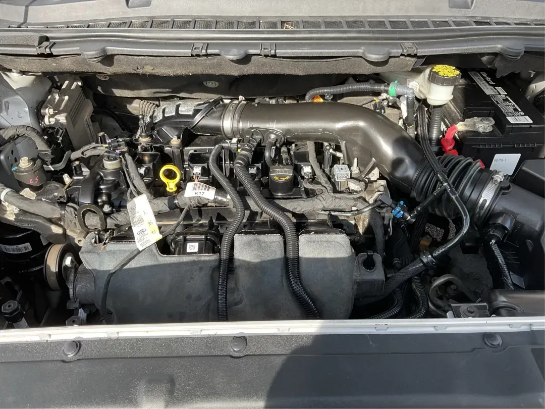 2016 Ford Edge SE (2FMPK4G9XGB) with an EcoBoost 2L I-4 gasoline direct injection engine, located at 1230 East Main St, Xenia, OH, 45385, (937) 908-9800, 39.688026, -83.910172 - Rev up your lifestyle with the perfect blend of style, comfort, and utility that the 2016 Ford Edge SE offers! If you're looking for a reliable SUV that seamlessly fits into your busy life-whether it's taking the kids to school, embarking on family adventures, or handling your daily commute-this veh - Photo#11