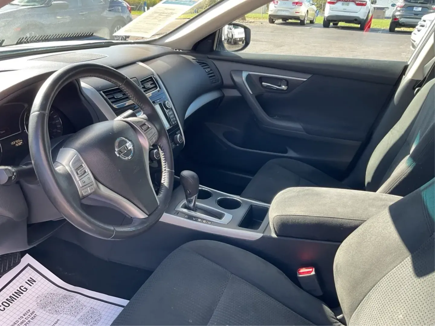 2015 Nissan Altima 2.5 SV (1N4AL3AP8FC) with an 2.5L I-4 DOHC engine, located at 401 Woodman Dr, Riverside, OH, 45431, (937) 908-9800, 39.760899, -84.123421 - **Elevate Your Everyday Life with the 2015 Nissan Altima 2.5 SV from Advantage Car and Credit - Riverside!**<br /> <br /> If you're searching for a vehicle that seamlessly blends comfort, style, and practicality, look no further than this stunning 2015 Nissan Altima 2.5 SV. Perfect for budget-consci - Photo#9