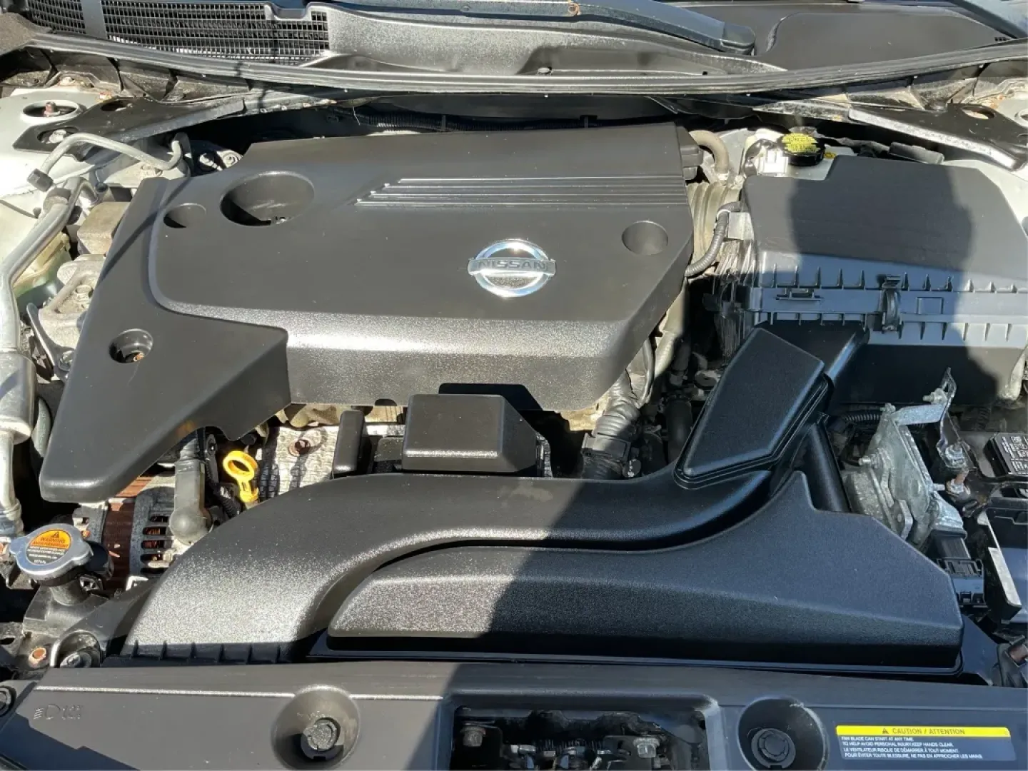 2015 Nissan Altima 2.5 SV (1N4AL3AP8FC) with an 2.5L I-4 DOHC engine, located at 401 Woodman Dr, Riverside, OH, 45431, (937) 908-9800, 39.760899, -84.123421 - **Elevate Your Everyday Life with the 2015 Nissan Altima 2.5 SV from Advantage Car and Credit - Riverside!**<br /> <br /> If you're searching for a vehicle that seamlessly blends comfort, style, and practicality, look no further than this stunning 2015 Nissan Altima 2.5 SV. Perfect for budget-consci - Photo#11