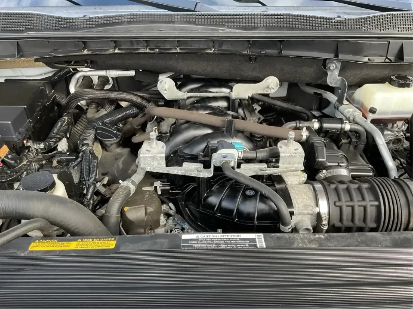 2021 Nissan TITAN Crew Cab S 4x4 (1N6AA1EC4MN) with an Endurance 5.6L V-8 gasoline direct injection engine, 9A transmission, located at 1230 East Main St, Xenia, OH, 45385, (937) 908-9800, 39.688026, -83.910172 - Discover ultimate versatility and rugged capability with this 2021 Nissan TITAN Crew Cab S 4x4, now available at Advantage Car and Credit in Piqua, OH. Whether you're navigating the bustling streets of Piqua or heading out for weekend adventures, this truck is designed to adapt to your lifestyle. Pe - Photo#11