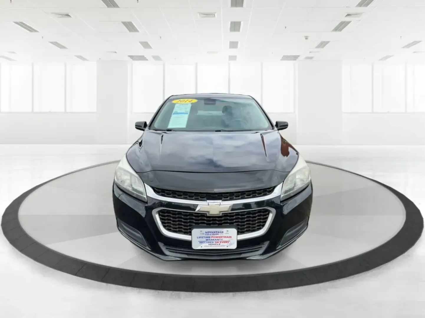 2014 Chevrolet Malibu 1LS (1G11B5SLXEF) with an ECOTEC 2.5L I-4 gasoline direct injection engine, located at 880 E. National Road, Vandalia, OH, 45377, (937) 908-9800, 39.891918, -84.183594 - **Discover Your Next Adventure with the 2014 Chevrolet Malibu at Advantage Car and Credit - Vandalia!**<br /> <br /> Are you on the lookout for a reliable, stylish vehicle that fits seamlessly into your busy lifestyle? Look no further! The 2014 Chevrolet Malibu 1LS is your perfect companion for dail - Photo#7