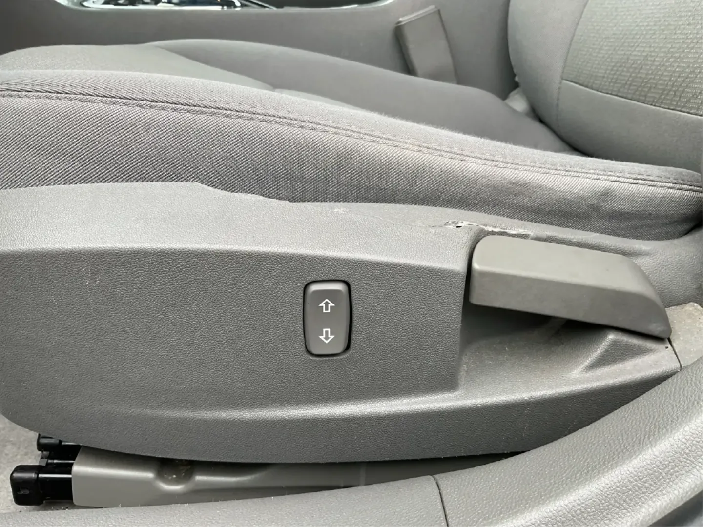 2014 Chevrolet Malibu 1LS (1G11B5SLXEF) with an ECOTEC 2.5L I-4 gasoline direct injection engine, located at 880 E. National Road, Vandalia, OH, 45377, (937) 908-9800, 39.891918, -84.183594 - **Discover Your Next Adventure with the 2014 Chevrolet Malibu at Advantage Car and Credit - Vandalia!**<br /> <br /> Are you on the lookout for a reliable, stylish vehicle that fits seamlessly into your busy lifestyle? Look no further! The 2014 Chevrolet Malibu 1LS is your perfect companion for dail - Photo#18