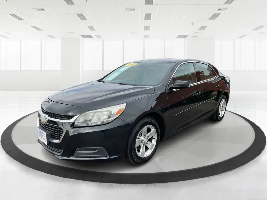 2014 Chevrolet Malibu 1LS (1G11B5SLXEF) with an ECOTEC 2.5L I-4 gasoline direct injection engine, located at 8750 N County Rd 25A, Piqua, OH, 45356, (937) 908-9800, 40.164391, -84.232513 - **Discover Your Next Adventure with the 2014 Chevrolet Malibu at Advantage Car and Credit - Vandalia!**<br /> <br /> Are you on the lookout for a reliable, stylish vehicle that fits seamlessly into your busy lifestyle? Look no further! The 2014 Chevrolet Malibu 1LS is your perfect companion for dail - Photo#8