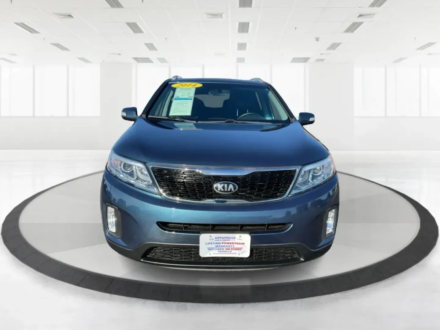 2014 Kia Sorento LX (5XYKTDA61EG) with an 2.4L I-4 gasoline direct injection engine, located at 880 E. National Road, Vandalia, OH, 45377, (937) 908-9800, 39.891918, -84.183594 - **Adventure Awaits with the 2014 Kia Sorento LX Perfect for Families and Road Warriors Alike!**<br /> <br /> At Advantage Car and Credit - Vandalia, we understand that your vehicle is more than just a mode of transportation; it's an essential part of your lifestyle. If you're looking for a versatil - Photo#7