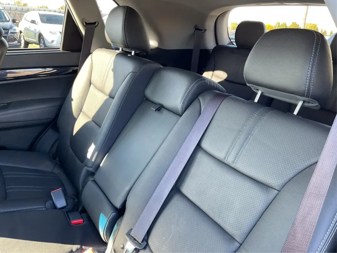 2014 Kia Sorento LX (5XYKTDA61EG) with an 2.4L I-4 gasoline direct injection engine, located at 880 E. National Road, Vandalia, OH, 45377, (937) 908-9800, 39.891918, -84.183594 - **Adventure Awaits with the 2014 Kia Sorento LX Perfect for Families and Road Warriors Alike!**<br /> <br /> At Advantage Car and Credit - Vandalia, we understand that your vehicle is more than just a mode of transportation; it's an essential part of your lifestyle. If you're looking for a versatil - Photo#10