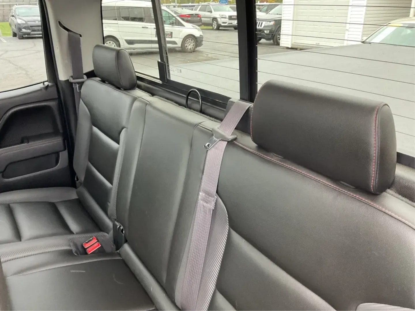 2015 GMC Sierra 1500 SLT (1GTV2VEC7FZ) with an EcoTec3 6.2L V-8 gasoline direct injection engine, located at 8750 N County Rd 25A, Piqua, OH, 45356, (937) 908-9800, 40.164391, -84.232513 - **Unlock Your Adventures with the 2015 GMC Sierra 1500 SLT at Advantage Car and Credit - Piqua!**<br /> <br /> If you're seeking a reliable companion for your weekend adventures or a powerful workhorse for everyday tasks, look no further than this stunning 2015 GMC Sierra 1500 SLT. With its robust c - Photo#10