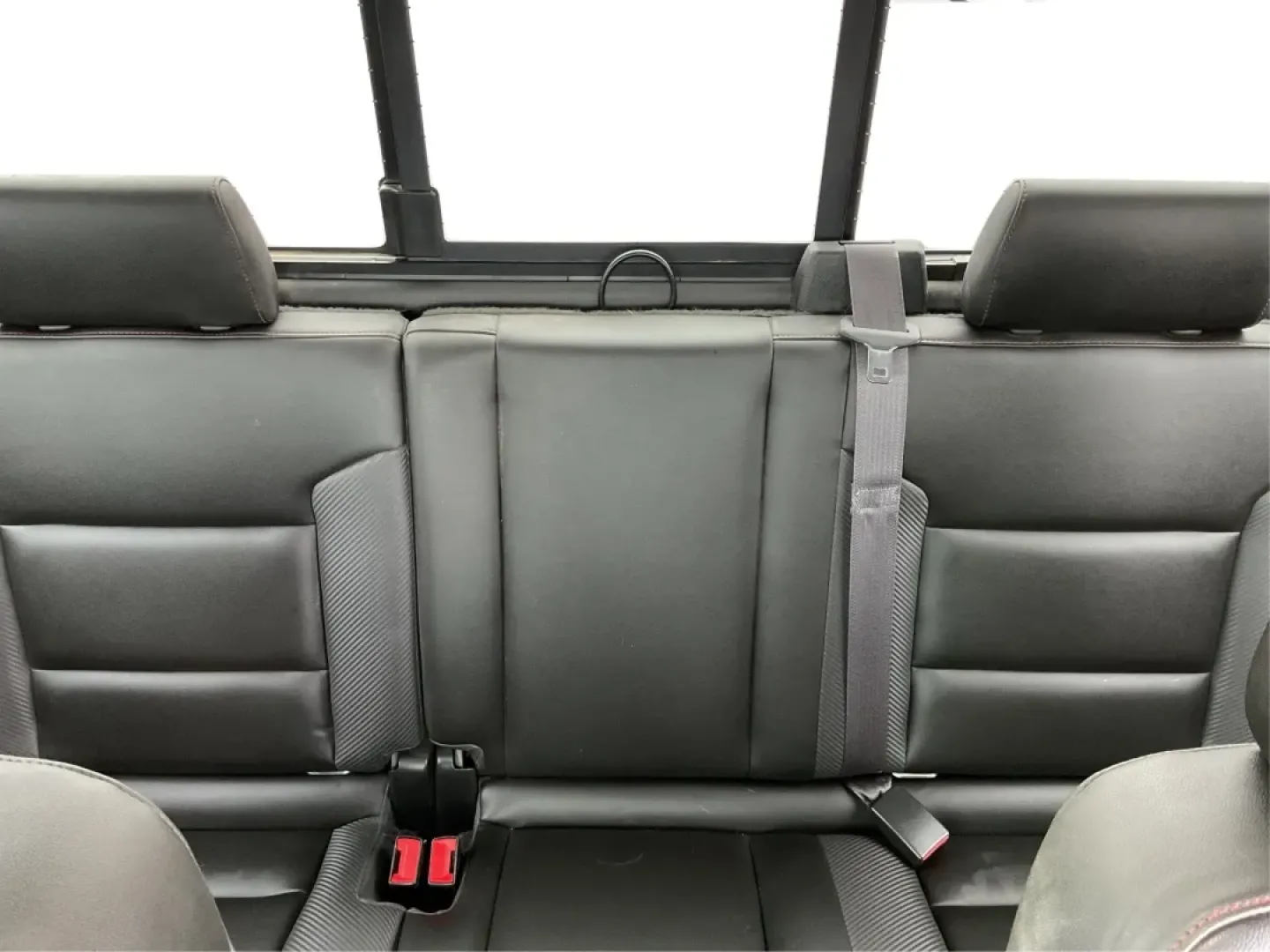 2015 GMC Sierra 1500 SLT (1GTV2VEC7FZ) with an EcoTec3 6.2L V-8 gasoline direct injection engine, located at 8750 N County Rd 25A, Piqua, OH, 45356, (937) 908-9800, 40.164391, -84.232513 - **Unlock Your Adventures with the 2015 GMC Sierra 1500 SLT at Advantage Car and Credit - Piqua!**<br /> <br /> If you're seeking a reliable companion for your weekend adventures or a powerful workhorse for everyday tasks, look no further than this stunning 2015 GMC Sierra 1500 SLT. With its robust c - Photo#13