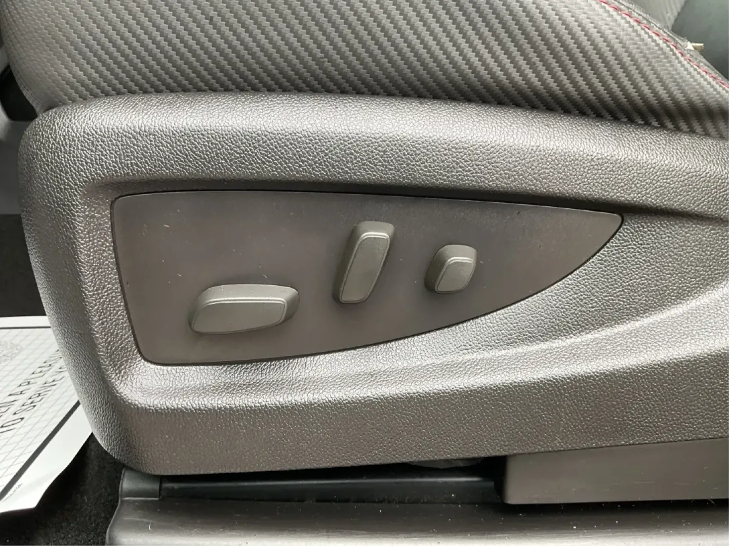 2015 GMC Sierra 1500 SLT (1GTV2VEC7FZ) with an EcoTec3 6.2L V-8 gasoline direct injection engine, located at 8750 N County Rd 25A, Piqua, OH, 45356, (937) 908-9800, 40.164391, -84.232513 - **Unlock Your Adventures with the 2015 GMC Sierra 1500 SLT at Advantage Car and Credit - Piqua!**<br /> <br /> If you're seeking a reliable companion for your weekend adventures or a powerful workhorse for everyday tasks, look no further than this stunning 2015 GMC Sierra 1500 SLT. With its robust c - Photo#17