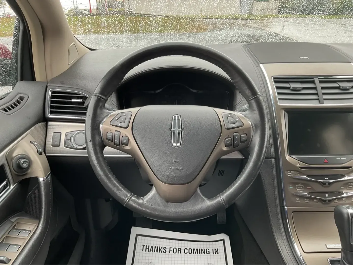 2013 Lincoln MKX Base (2LMDJ8JK8DB) with an Other engine, located at 1951 S Dayton Lakeview Rd., New Carlisle, OH, 45344, (937) 908-9800, 39.890999, -84.050255 - **Drive in Style and Comfort: 2013 Lincoln MKX at Advantage Car and Credit!**<br /> <br /> Are you ready to elevate your daily commute or weekend adventures? The 2013 Lincoln MKX is the perfect vehicle for those seeking luxury, reliability, and versatility. Whether you're a growing family looking fo - Photo#16