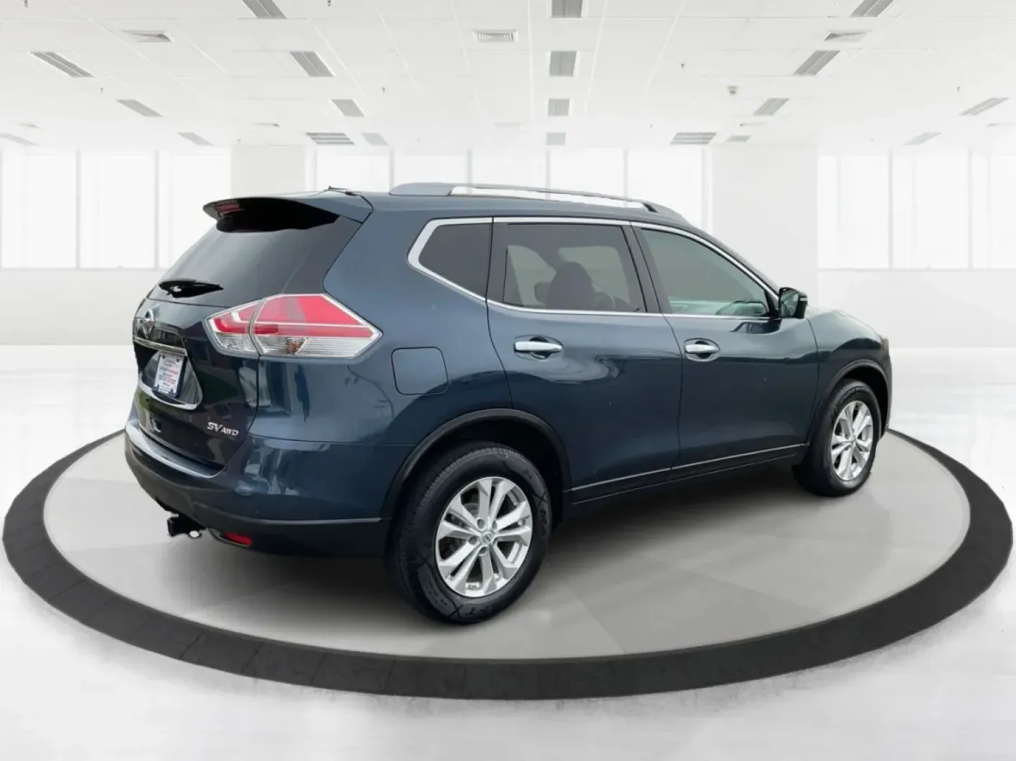 2015 Nissan Rogue SV (5N1AT2MV3FC) with an 2.5L I-4 DOHC engine, located at 1951 S Dayton Lakeview Rd., New Carlisle, OH, 45344, (937) 908-9800, 39.890999, -84.050255 - Are you in search of the perfect vehicle to elevate your family outings or weekend adventures? Look no further than this stunning 2015 Nissan Rogue SV, available now at Advantage Car and Credit in New Carlisle, OH. This versatile SUV is not just a means of transportation; it's a lifestyle companion - Photo#2