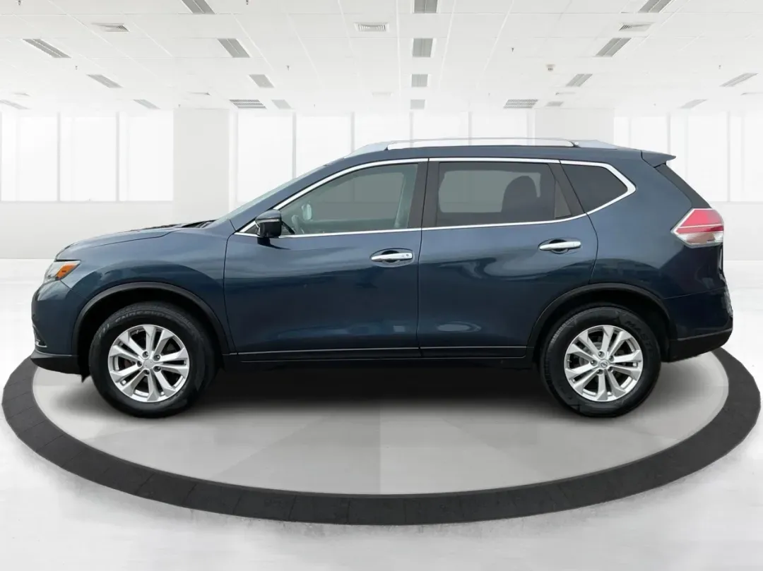 2015 Nissan Rogue SV (5N1AT2MV3FC) with an 2.5L I-4 DOHC engine, located at 401 Woodman Dr, Riverside, OH, 45431, (937) 908-9800, 39.760899, -84.123421 - 2015 Nissan Rogue SV - Photo#4