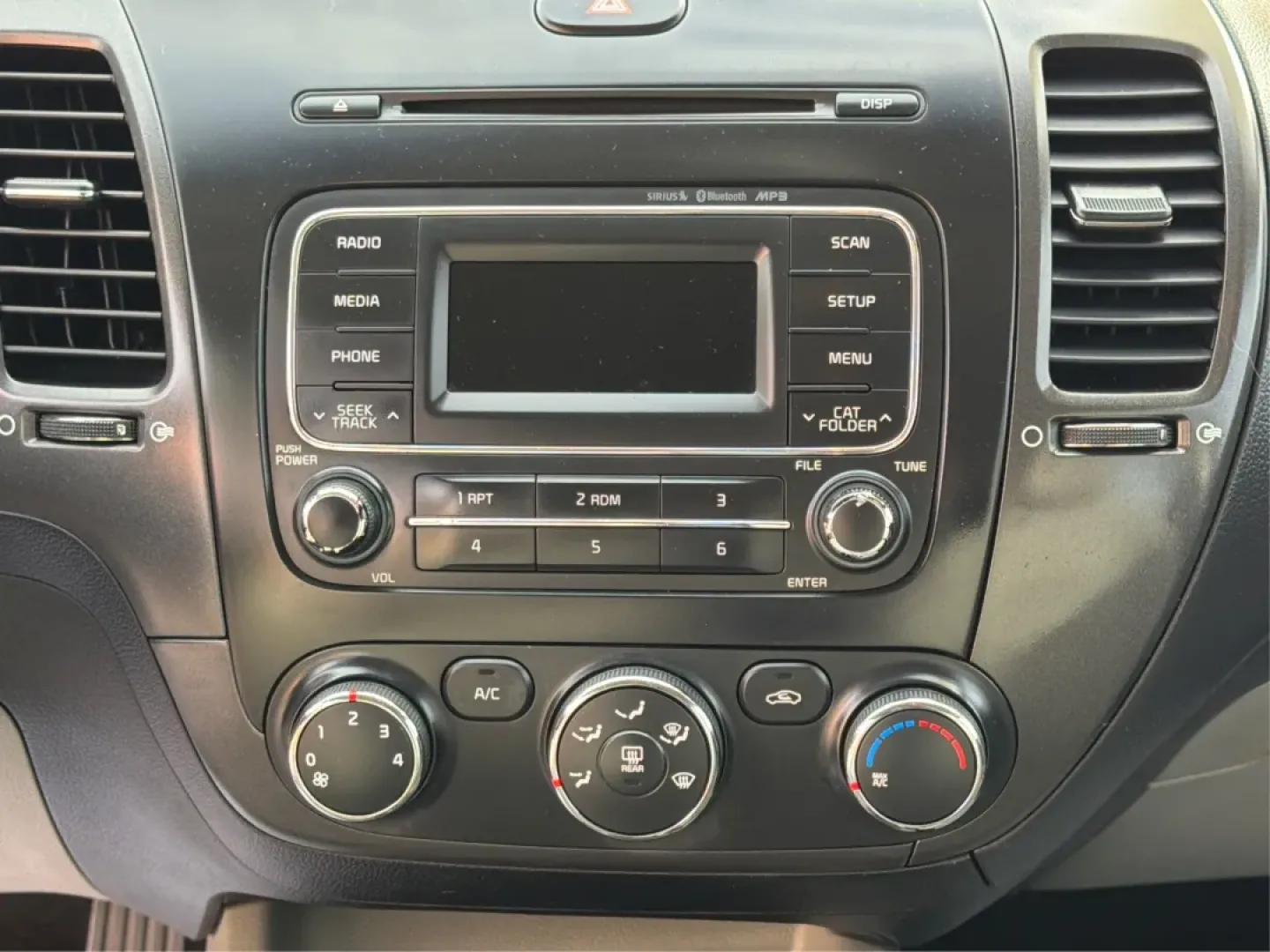 2015 Kia Forte LX (KNAFX4A67F5) with an 1.8L I-4 DOHC engine, located at 1951 S Dayton Lakeview Rd., New Carlisle, OH, 45344, (937) 908-9800, 39.890999, -84.050255 - Experience the perfect blend of style, comfort, and reliability with the 2015 Kia Forte LX, available now at Advantage Car and Credit in New Carlisle, OH. This sleek sedan is designed to elevate your daily commute and provide the ideal ride for weekend adventures, making it a versatile choice for ev - Photo#13