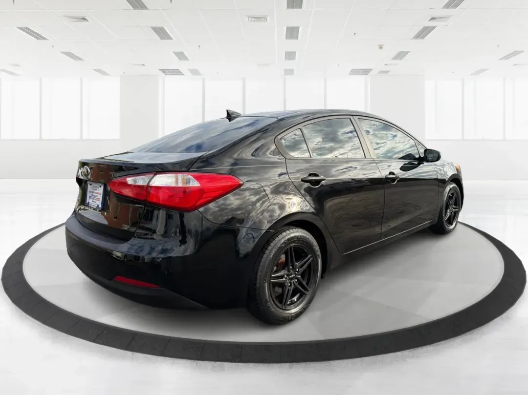 2015 Kia Forte LX (KNAFX4A67F5) with an 1.8L I-4 DOHC engine, located at 8750 N County Rd 25A, Piqua, OH, 45356, (937) 908-9800, 40.164391, -84.232513 - Experience the perfect blend of style, comfort, and reliability with the 2015 Kia Forte LX, available now at Advantage Car and Credit in New Carlisle, OH. This sleek sedan is designed to elevate your daily commute and provide the ideal ride for weekend adventures, making it a versatile choice for ev - Photo#2