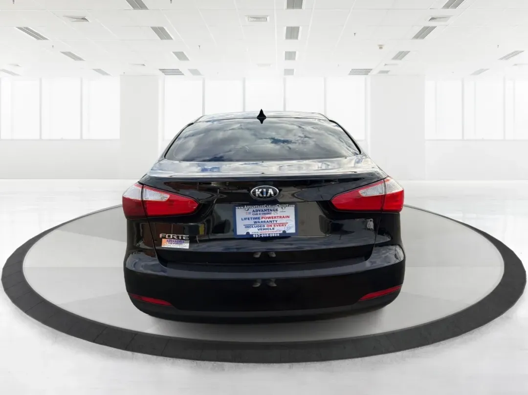 2015 Kia Forte LX (KNAFX4A67F5) with an 1.8L I-4 DOHC engine, located at 8750 N County Rd 25A, Piqua, OH, 45356, (937) 908-9800, 40.164391, -84.232513 - Experience the perfect blend of style, comfort, and reliability with the 2015 Kia Forte LX, available now at Advantage Car and Credit in New Carlisle, OH. This sleek sedan is designed to elevate your daily commute and provide the ideal ride for weekend adventures, making it a versatile choice for ev - Photo#3