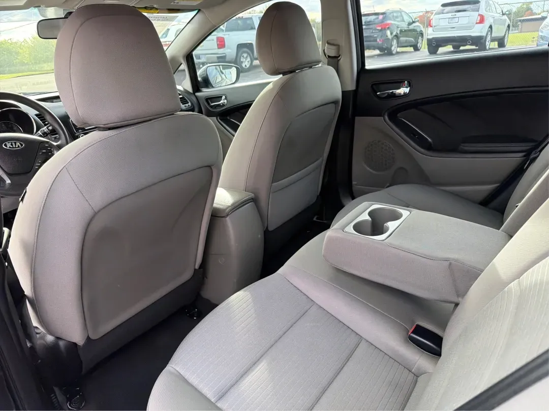 2015 Kia Forte LX (KNAFX4A67F5) with an 1.8L I-4 DOHC engine, located at 8750 N County Rd 25A, Piqua, OH, 45356, (937) 908-9800, 40.164391, -84.232513 - Experience the perfect blend of style, comfort, and reliability with the 2015 Kia Forte LX, available now at Advantage Car and Credit in New Carlisle, OH. This sleek sedan is designed to elevate your daily commute and provide the ideal ride for weekend adventures, making it a versatile choice for ev - Photo#10