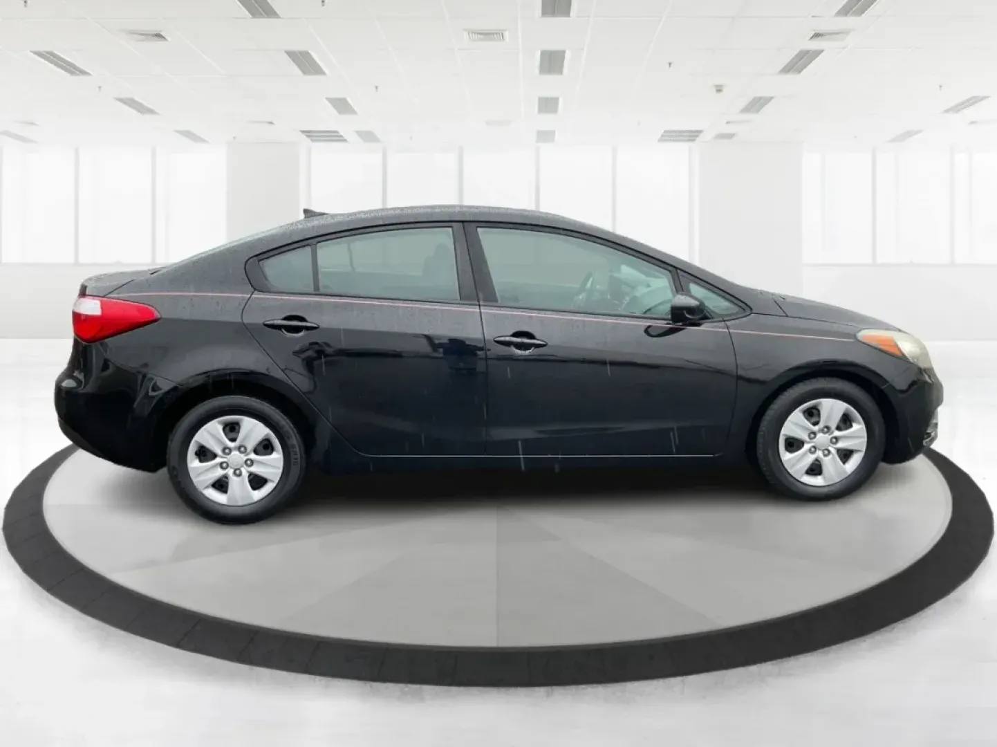 2016 Kia Forte LX (KNAFK4A68G5) with an 1.8L I-4 DOHC engine, located at 1184 Kauffman Ave, Fairborn, OH, 45324, (937) 908-9800, 39.807072, -84.030914 - 2016 Kia Forte LX - Photo#1