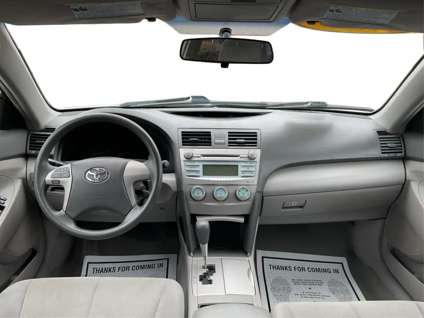 2008 Toyota Camry LE | SE | XLE (4T4BE46K18R) with an 2.4L I-4 DOHC engine, located at 401 Woodman Dr, Riverside, OH, 45431, (937) 908-9800, 39.760899, -84.123421 - 2008 Toyota Camry LE | SE | XLE - Photo#20