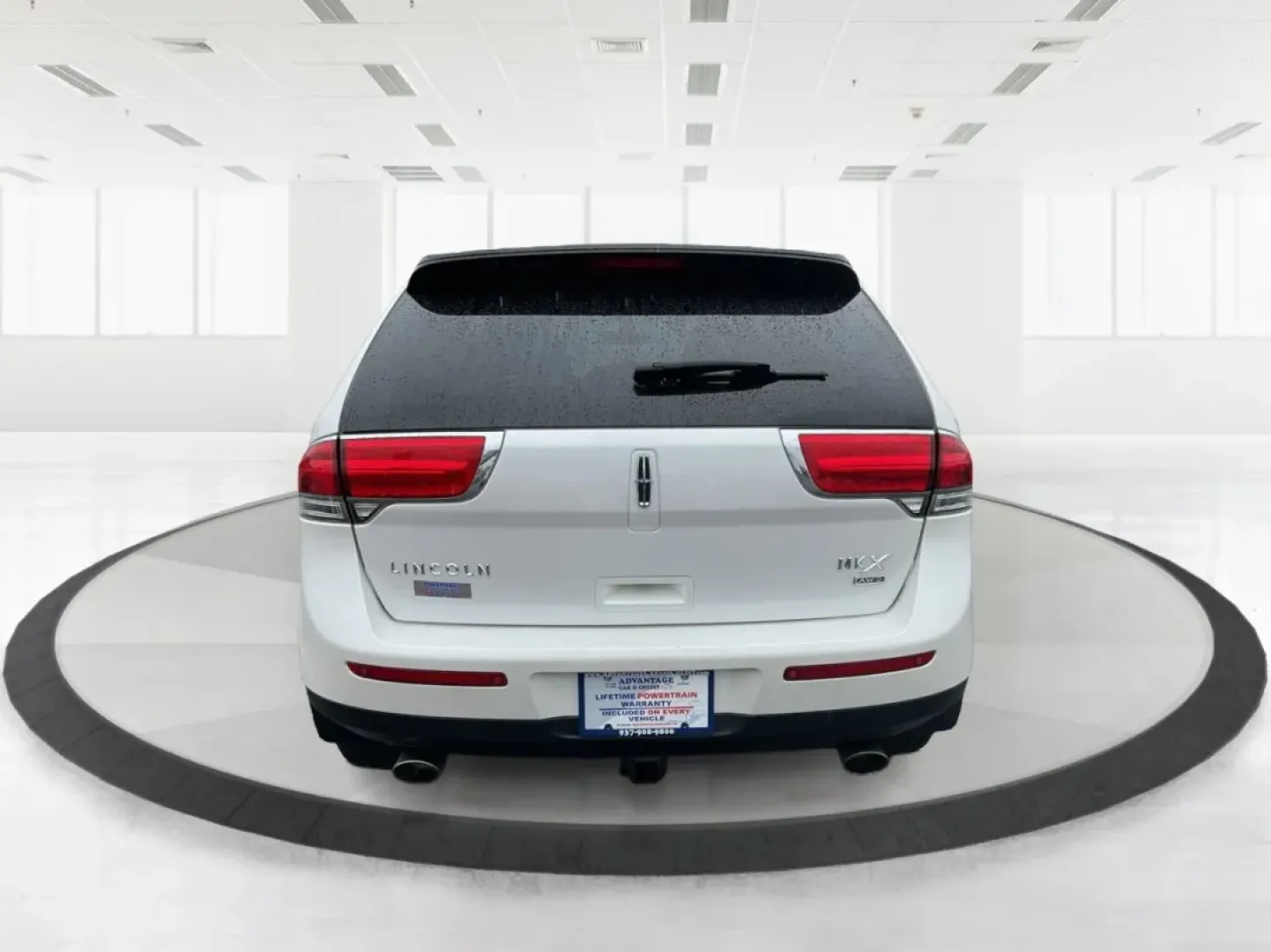 2014 Lincoln MKX Base (2LMDJ8JK4EB) with an Other engine, located at 1230 East Main St, Xenia, OH, 45385, (937) 908-9800, 39.688026, -83.910172 - 2014 Lincoln MKX Base - Photo#3