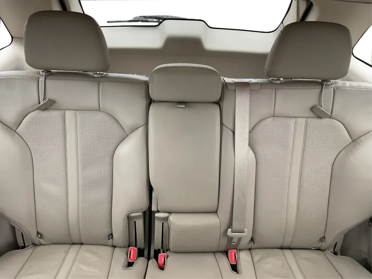 2014 Lincoln MKX Base (2LMDJ8JK4EB) with an Other engine, located at 1230 East Main St, Xenia, OH, 45385, (937) 908-9800, 39.688026, -83.910172 - 2014 Lincoln MKX Base - Photo#14