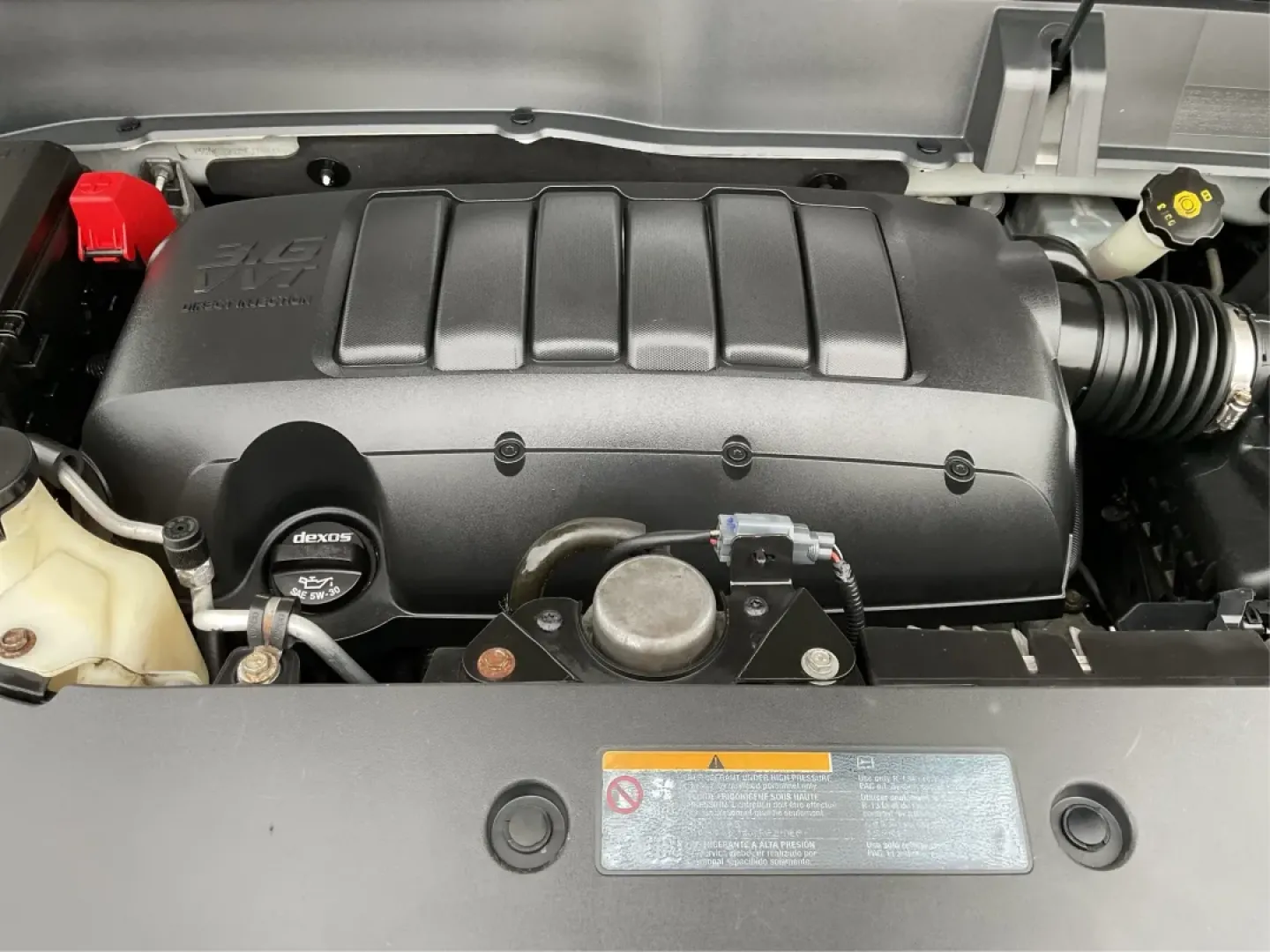 2014 Buick Enclave Leather (5GAKRBKD2EJ) with an 3.6L V-6 gasoline direct injection engine, located at 4508 South Dixie Dr, Moraine, OH, 45439, (937) 908-9800, 39.689976, -84.218452 - **Elevate Your Family Adventures with the 2014 Buick Enclave at Advantage Car and Credit - Moraine!**<br /> <br /> If you're searching for a vehicle that can effortlessly accommodate your growing family, tackle weekend adventures, and offer the comfort and space you deserve, look no further than thi - Photo#11