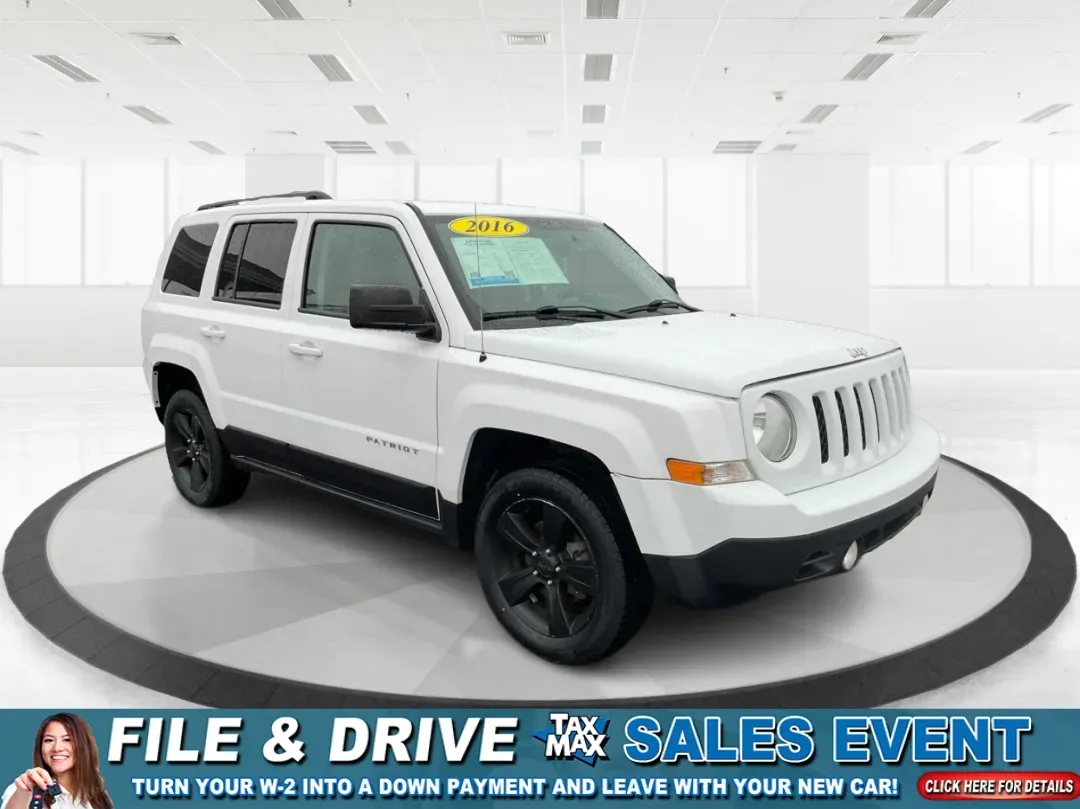 2016 Jeep Patriot Sport (1C4NJRBB5GD) with an 2.4L I-4 DOHC engine, located at 4508 South Dixie Dr, Moraine, OH, 45439, (937) 908-9800, 39.689976, -84.218452 - **Adventure Awaits with this 2016 Jeep Patriot Sport at Advantage Car and Credit - New Carlisle!**<br /> <br /> Are you ready to embrace the road less traveled? Whether you're planning weekend getaways with family or searching for the perfect commuter car that can handle a bit of adventure, this 201 - Photo#0