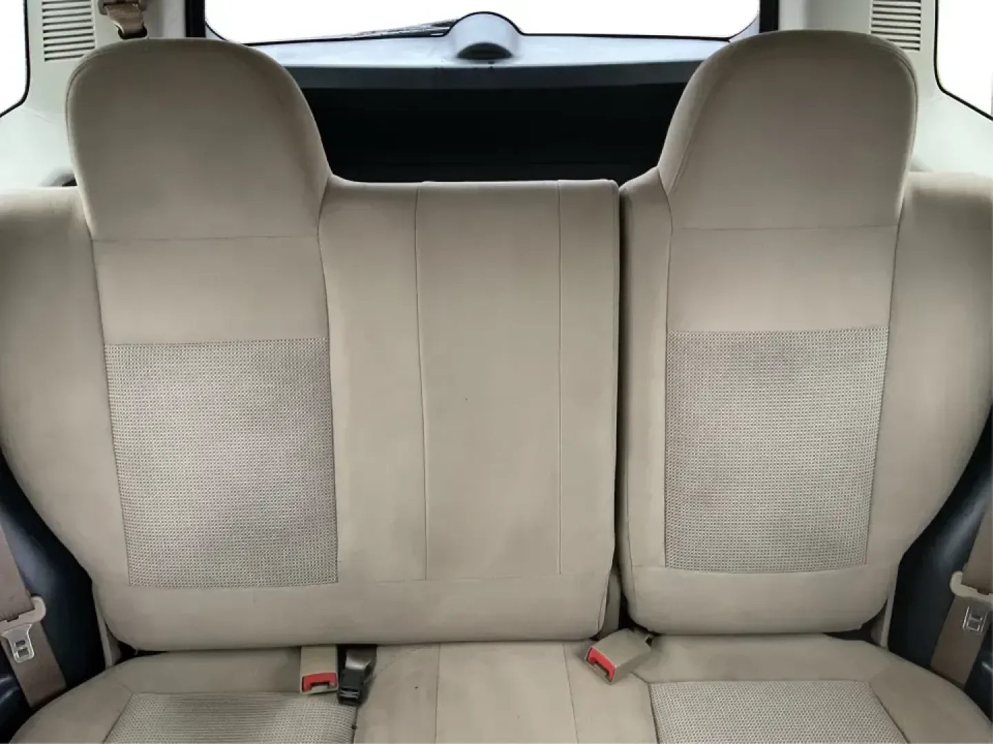 2016 Jeep Patriot Sport (1C4NJRBB5GD) with an 2.4L I-4 DOHC engine, Automatic transmission, located at 1230 East Main St, Xenia, OH, 45385, (937) 908-9800, 39.688026, -83.910172 - **Adventure Awaits with this 2016 Jeep Patriot Sport at Advantage Car and Credit - New Carlisle!**<br /> <br /> Are you ready to embrace the road less traveled? Whether you're planning weekend getaways with family or searching for the perfect commuter car that can handle a bit of adventure, this 201 - Photo#14