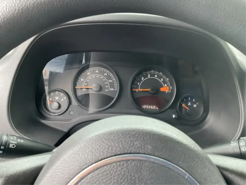 2016 Jeep Patriot Sport (1C4NJRBB5GD) with an 2.4L I-4 DOHC engine, Automatic transmission, located at 1230 East Main St, Xenia, OH, 45385, (937) 908-9800, 39.688026, -83.910172 - **Adventure Awaits with this 2016 Jeep Patriot Sport at Advantage Car and Credit - New Carlisle!**<br /> <br /> Are you ready to embrace the road less traveled? Whether you're planning weekend getaways with family or searching for the perfect commuter car that can handle a bit of adventure, this 201 - Photo#15