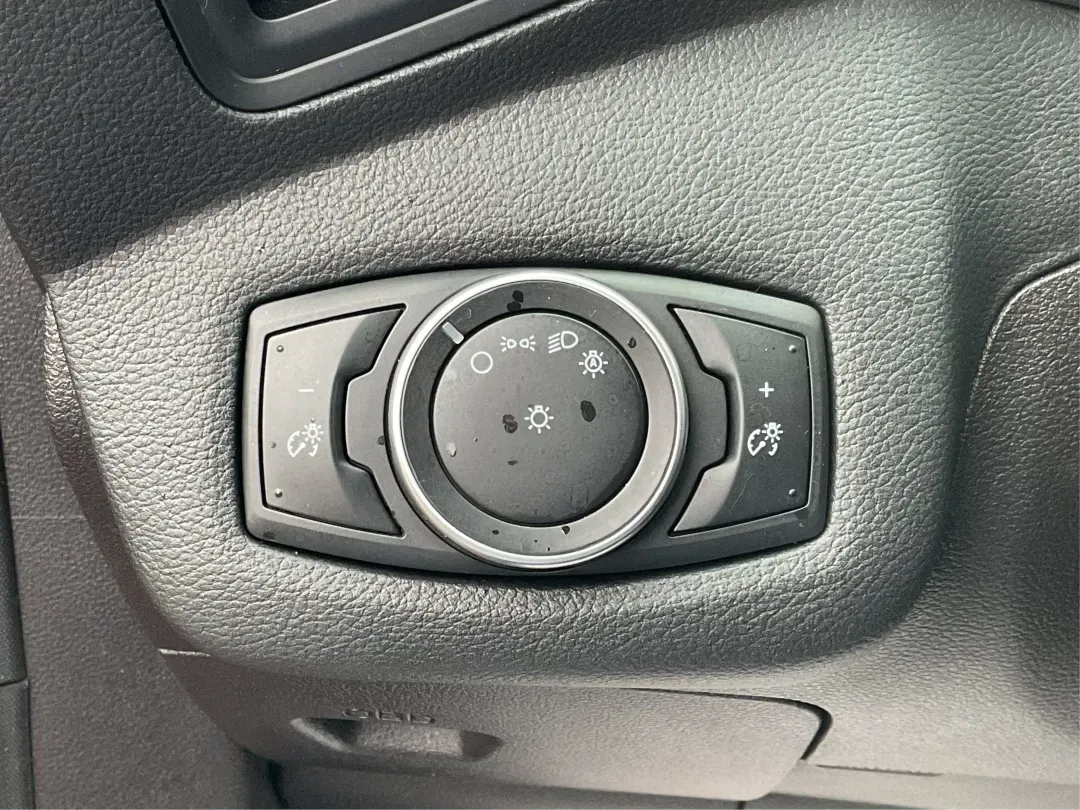 2016 Ford Escape S (1FMCU0F7XGU) with an Duratec 2.5L I-4 DOHC engine, located at 880 E. National Road, Vandalia, OH, 45377, (937) 908-9800, 39.891918, -84.183594 - **Discover Your Next Adventure with the 2016 Ford Escape at Advantage Car and Credit - Vandalia!**<br /> <br /> Are you seeking a vehicle that effortlessly balances comfort, versatility, and style for your daily commute or weekend getaways? Look no further than this stunning 2016 Ford Escape, availa - Photo#17