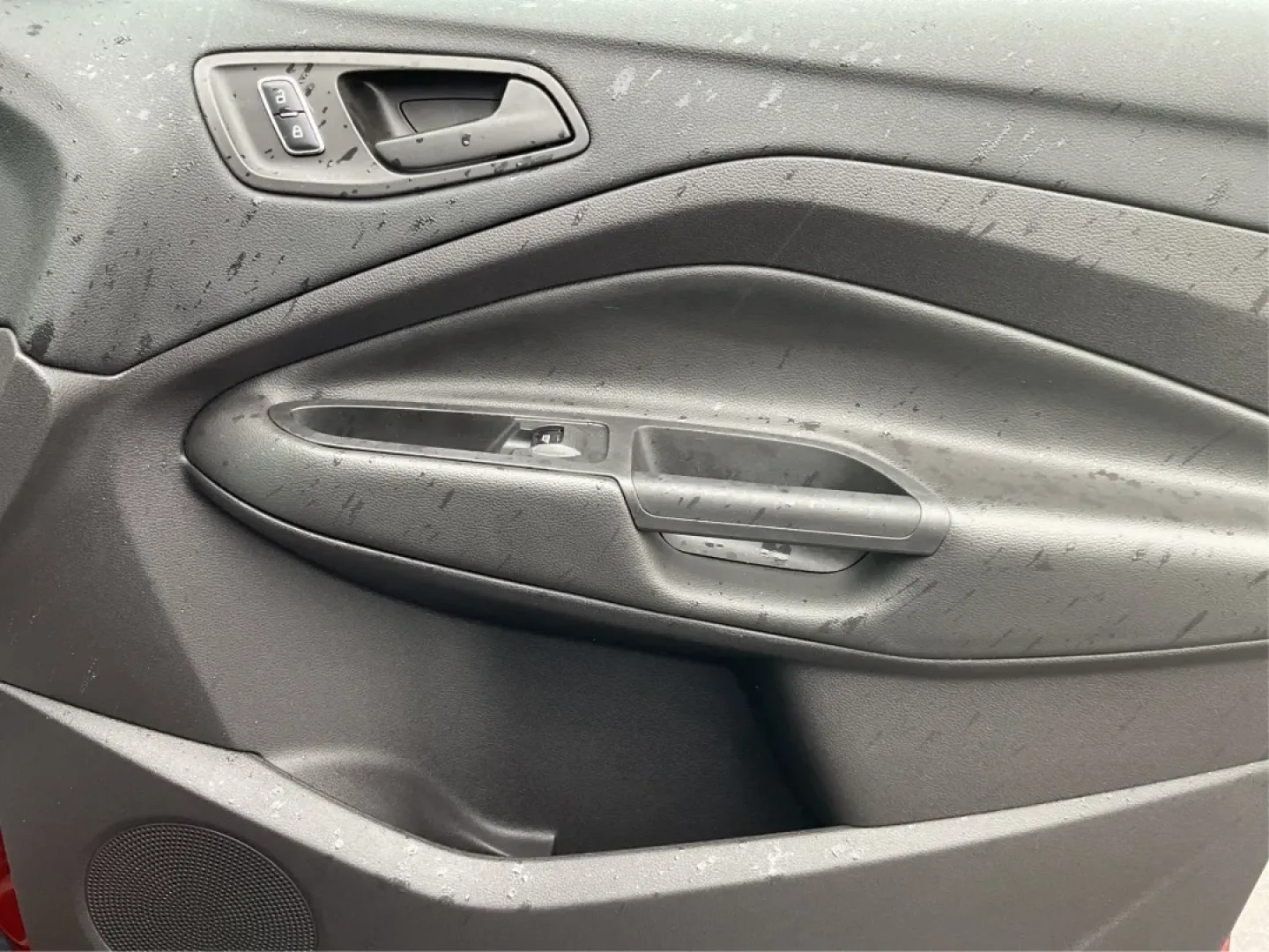 2016 Ford Escape S (1FMCU0F7XGU) with an Duratec 2.5L I-4 DOHC engine, located at 880 E. National Road, Vandalia, OH, 45377, (937) 908-9800, 39.891918, -84.183594 - **Discover Your Next Adventure with the 2016 Ford Escape at Advantage Car and Credit - Vandalia!**<br /> <br /> Are you seeking a vehicle that effortlessly balances comfort, versatility, and style for your daily commute or weekend getaways? Look no further than this stunning 2016 Ford Escape, availa - Photo#19