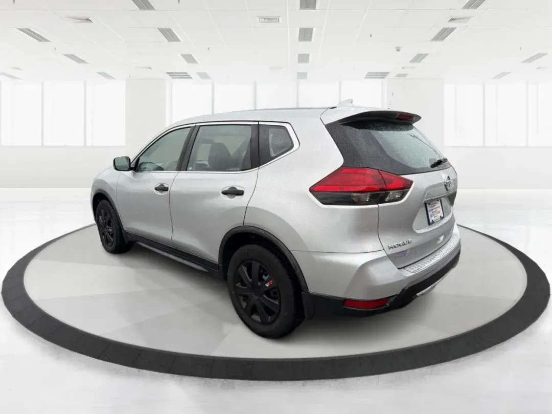 2017 Nissan Rogue S (JN8AT2MVXHW) with an 2.5L I-4 DOHC engine, located at 8750 N County Rd 25A, Piqua, OH, 45356, (937) 908-9800, 40.164391, -84.232513 - ### Adventure Awaits with the 2017 Nissan Rogue at Advantage Car and Credit - Piqua!<br /> <br /> Are you ready to elevate your family adventures, weekend getaways, or daily commutes? Discover the perfect blend of functionality and style in the 2017 Nissan Rogue, available now at Advantage Car and C - Photo#4