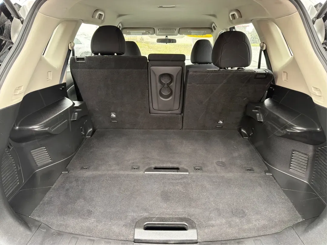 2017 Nissan Rogue S (JN8AT2MVXHW) with an 2.5L I-4 DOHC engine, located at 8750 N County Rd 25A, Piqua, OH, 45356, (937) 908-9800, 40.164391, -84.232513 - ### Adventure Awaits with the 2017 Nissan Rogue at Advantage Car and Credit - Piqua!<br /> <br /> Are you ready to elevate your family adventures, weekend getaways, or daily commutes? Discover the perfect blend of functionality and style in the 2017 Nissan Rogue, available now at Advantage Car and C - Photo#12