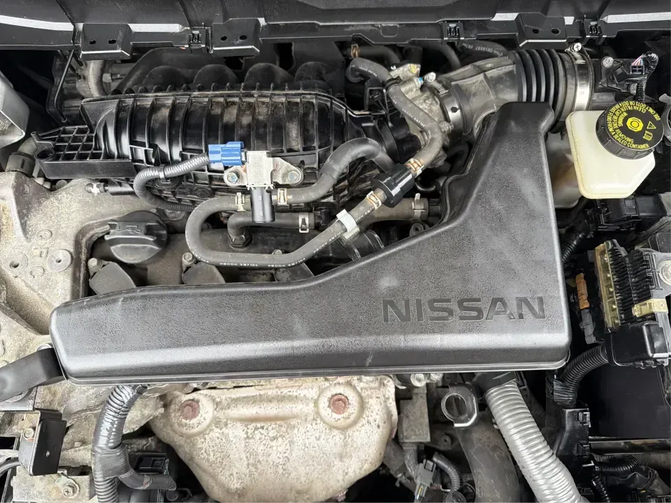 2017 Nissan Rogue S (JN8AT2MVXHW) with an 2.5L I-4 DOHC engine, CVT transmission, located at 1230 East Main St, Xenia, OH, 45385, (937) 908-9800, 39.688026, -83.910172 - ### Adventure Awaits with the 2017 Nissan Rogue at Advantage Car and Credit - Piqua!<br /> <br /> Are you ready to elevate your family adventures, weekend getaways, or daily commutes? Discover the perfect blend of functionality and style in the 2017 Nissan Rogue, available now at Advantage Car and C - Photo#11