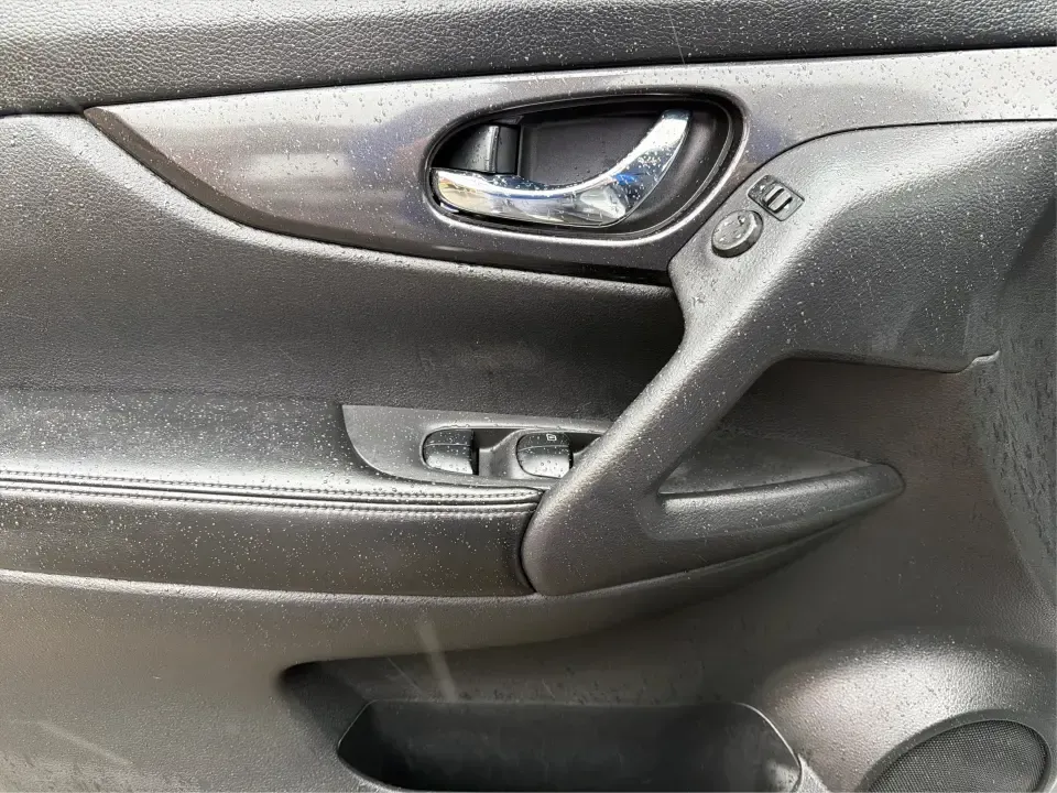 2017 Nissan Rogue S (JN8AT2MVXHW) with an 2.5L I-4 DOHC engine, CVT transmission, located at 1230 East Main St, Xenia, OH, 45385, (937) 908-9800, 39.688026, -83.910172 - ### Adventure Awaits with the 2017 Nissan Rogue at Advantage Car and Credit - Piqua!<br /> <br /> Are you ready to elevate your family adventures, weekend getaways, or daily commutes? Discover the perfect blend of functionality and style in the 2017 Nissan Rogue, available now at Advantage Car and C - Photo#17