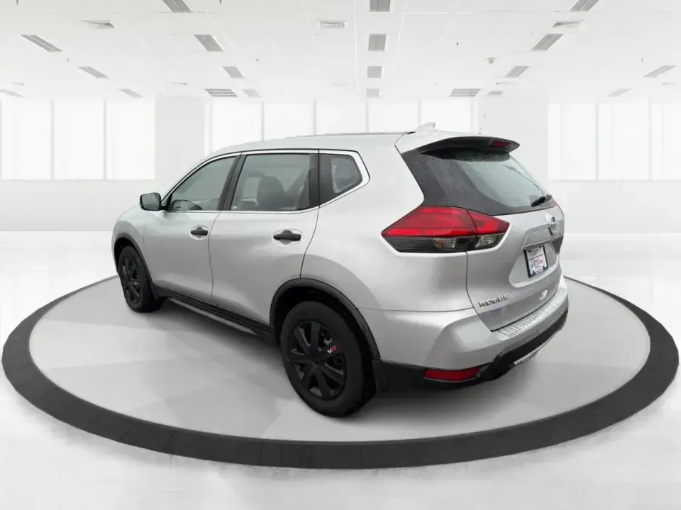 2017 Nissan Rogue S (JN8AT2MVXHW) with an 2.5L I-4 DOHC engine, CVT transmission, located at 4508 South Dixie Dr, Moraine, OH, 45439, (937) 908-9800, 39.689976, -84.218452 - ### Adventure Awaits with the 2017 Nissan Rogue at Advantage Car and Credit - Piqua!<br /> <br /> Are you ready to elevate your family adventures, weekend getaways, or daily commutes? Discover the perfect blend of functionality and style in the 2017 Nissan Rogue, available now at Advantage Car and C - Photo#4