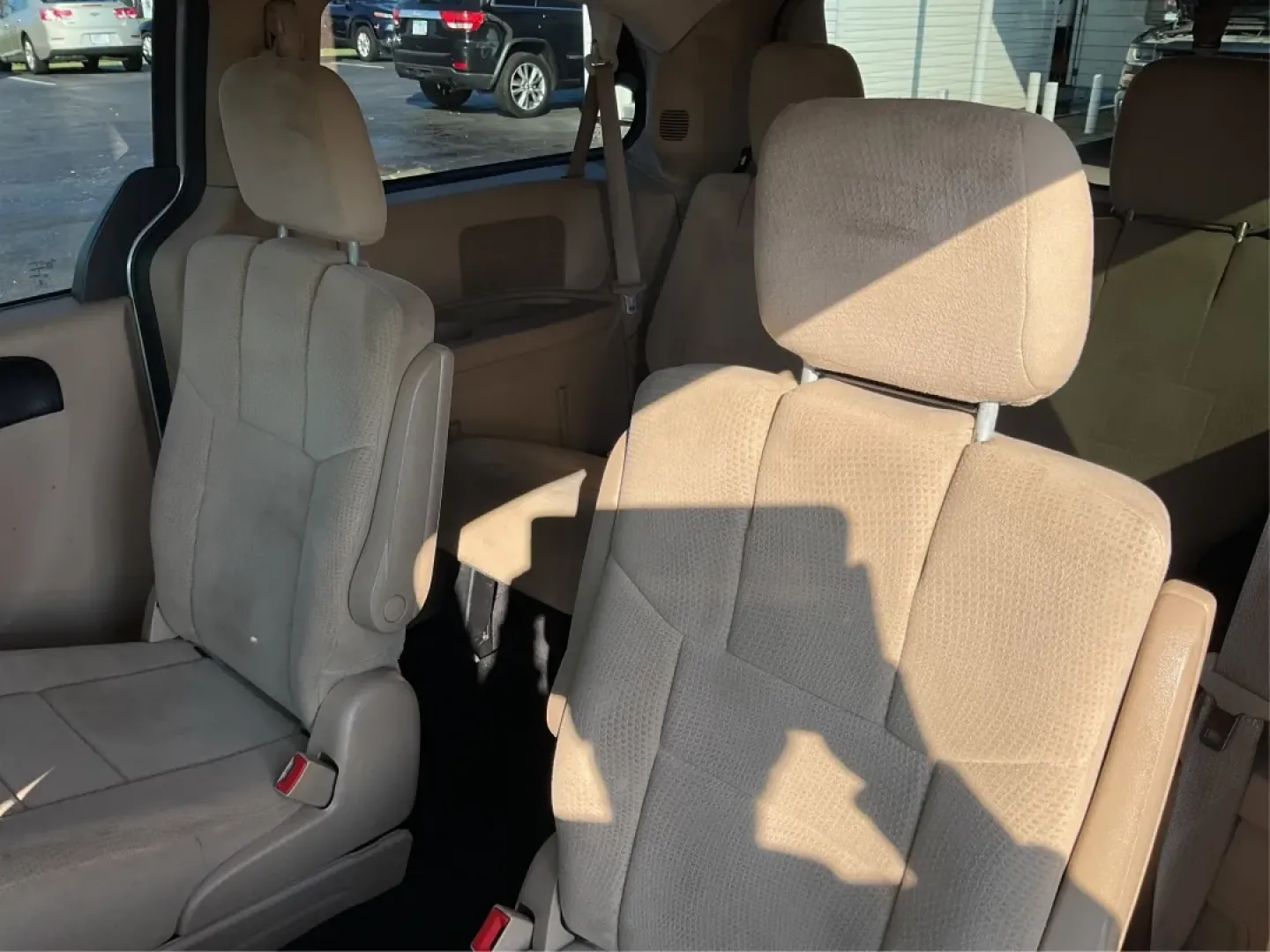 2013 Dodge Grand Caravan SE (2C4RDGBG5DR) with an Pentastar 3.6L V-6 DOHC engine, located at 401 Woodman Dr, Riverside, OH, 45431, (937) 908-9800, 39.760899, -84.123421 - **Explore the Open Road with Confidence: 2013 Dodge Grand Caravan SE at Advantage Car and Credit - Riverside**<br /> <br /> Are you ready to embrace the freedom of the open road with your family or enjoy weekend adventures with friends? The 2013 Dodge Grand Caravan SE is designed for those who value - Photo#10