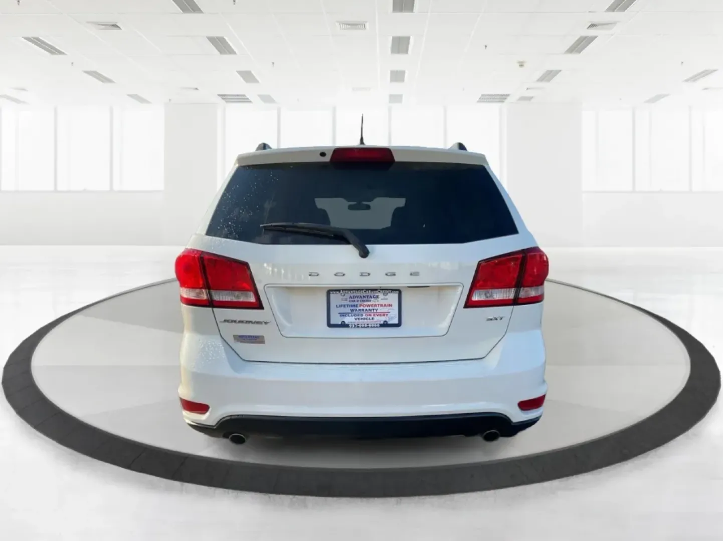 2014 Dodge Journey SXT (3C4PDCBG0ET) with an 3.6L V6 DOHC 24V engine, 6-Speed Automatic transmission, located at 8750 N County Rd 25A, Piqua, OH, 45356, (937) 908-9800, 40.164391, -84.232513 - Are you looking for the perfect blend of comfort, versatility, and reliability for your family adventures? Look no further than the 2014 Dodge Journey SXT, available now at Advantage Car and Credit in Troy, OH. This well-equipped SUV is ideal for growing families, weekend road trips, or anyone who n - Photo#3