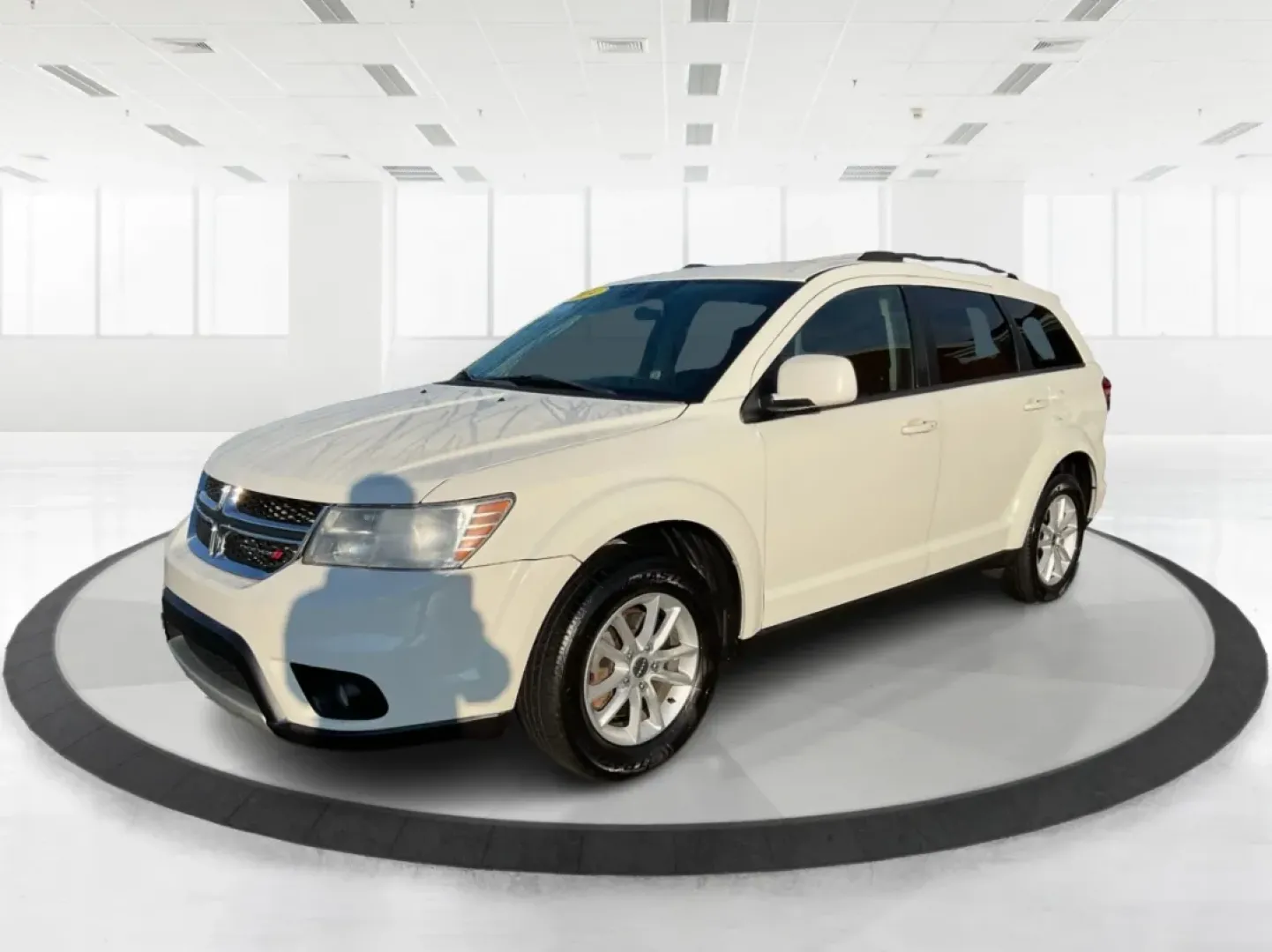 2014 Dodge Journey SXT (3C4PDCBG0ET) with an 3.6L V6 DOHC 24V engine, 6-Speed Automatic transmission, located at 8750 N County Rd 25A, Piqua, OH, 45356, (937) 908-9800, 40.164391, -84.232513 - Are you looking for the perfect blend of comfort, versatility, and reliability for your family adventures? Look no further than the 2014 Dodge Journey SXT, available now at Advantage Car and Credit in Troy, OH. This well-equipped SUV is ideal for growing families, weekend road trips, or anyone who n - Photo#8