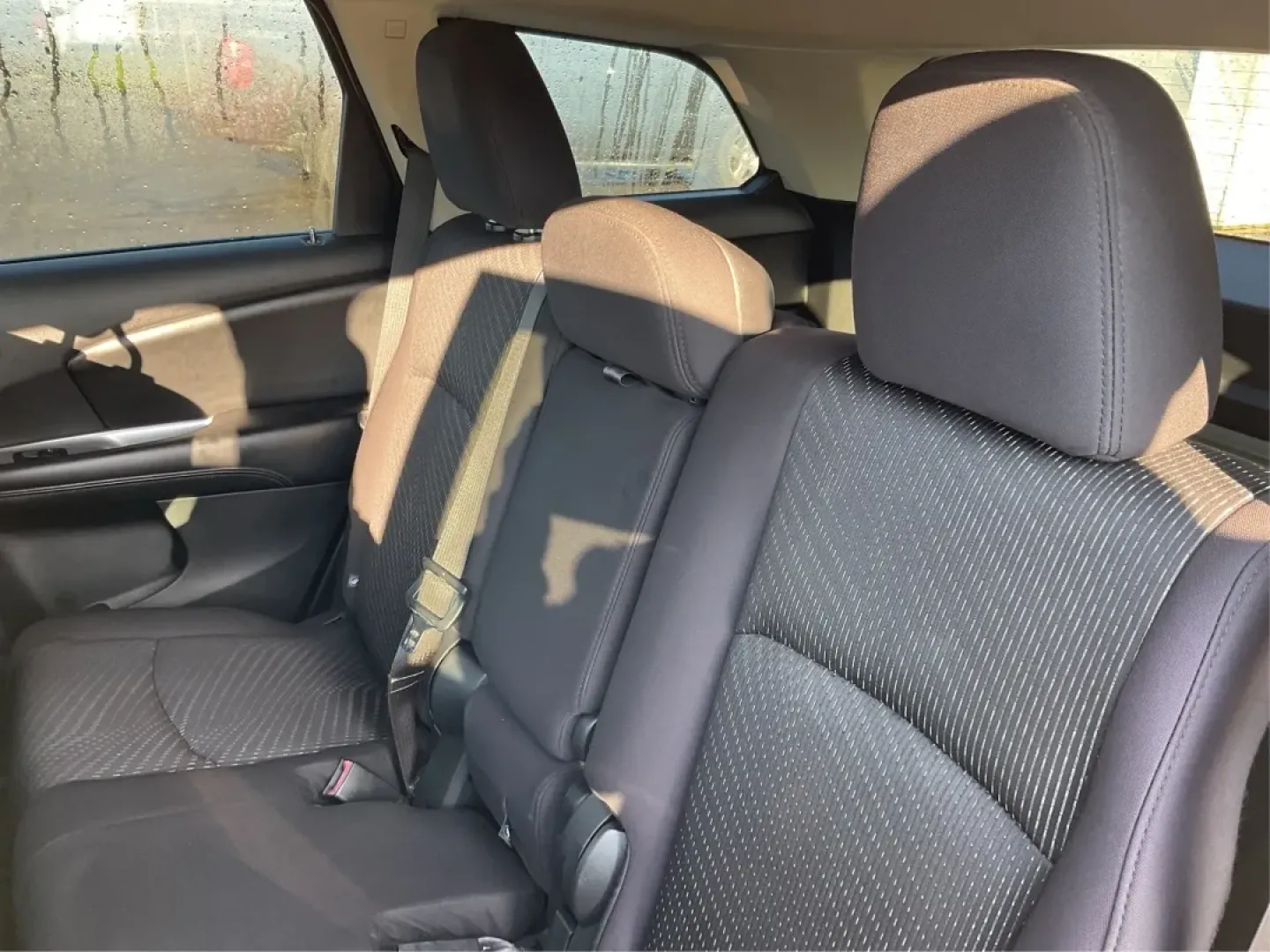 2014 Dodge Journey SXT (3C4PDCBG0ET) with an 3.6L V6 DOHC 24V engine, 6-Speed Automatic transmission, located at 8750 N County Rd 25A, Piqua, OH, 45356, (937) 908-9800, 40.164391, -84.232513 - Are you looking for the perfect blend of comfort, versatility, and reliability for your family adventures? Look no further than the 2014 Dodge Journey SXT, available now at Advantage Car and Credit in Troy, OH. This well-equipped SUV is ideal for growing families, weekend road trips, or anyone who n - Photo#10