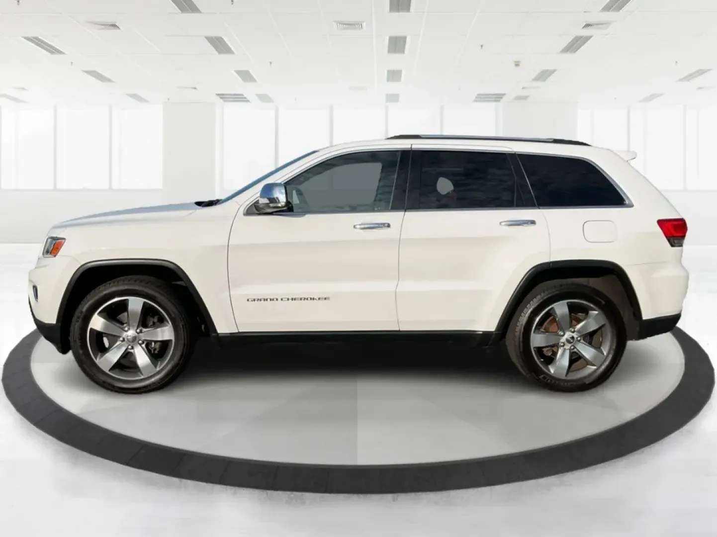 2014 Jeep Grand Cherokee Limited (1C4RJFBG8EC) with an Other engine, located at 1099 N County Rd 25A , Troy, OH, 45373, (937) 908-9800, 40.057079, -84.212883 - Are you ready to elevate your weekend adventures or transform your daily commute? Look no further! At Advantage Car and Credit in Troy, OH, we are excited to present this stunning 2014 Jeep Grand Cherokee Limited. This versatile SUV is not just a vehicle; it's a lifestyle enhancer, perfect for famil - Photo#5