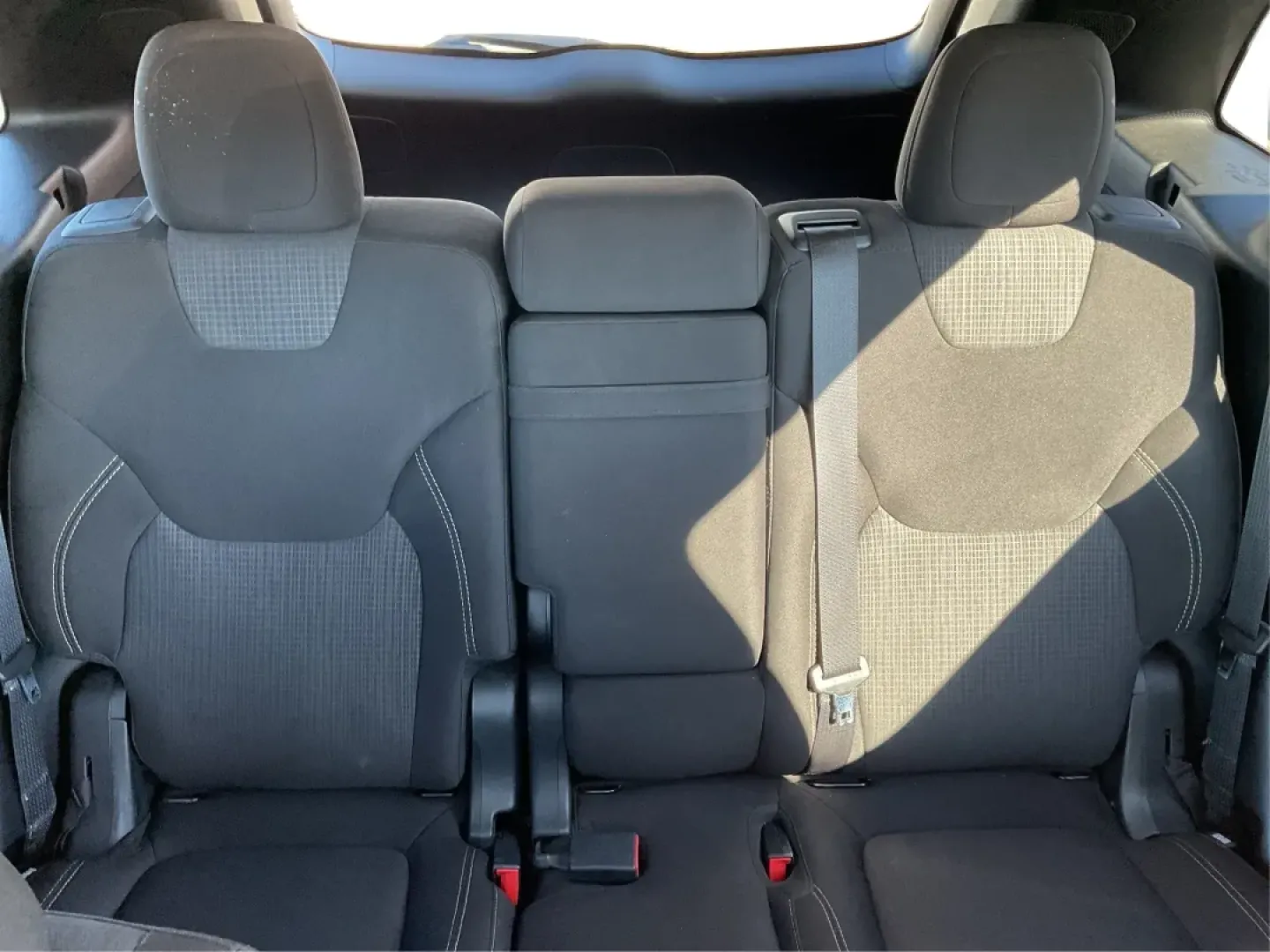 2015 Jeep Cherokee Latitude (1C4PJMCS5FW) with an Other engine, located at 4508 South Dixie Dr, Moraine, OH, 45439, (937) 908-9800, 39.689976, -84.218452 - **Adventure Awaits with the 2015 Jeep Cherokee Latitude at Advantage Car and Credit Moraine**<br /> <br /> Are you ready to elevate your lifestyle with a rugged yet refined vehicle? Whether you're commuting through the bustling streets of Moraine or embarking on a weekend adventure to nearby attrac - Photo#14