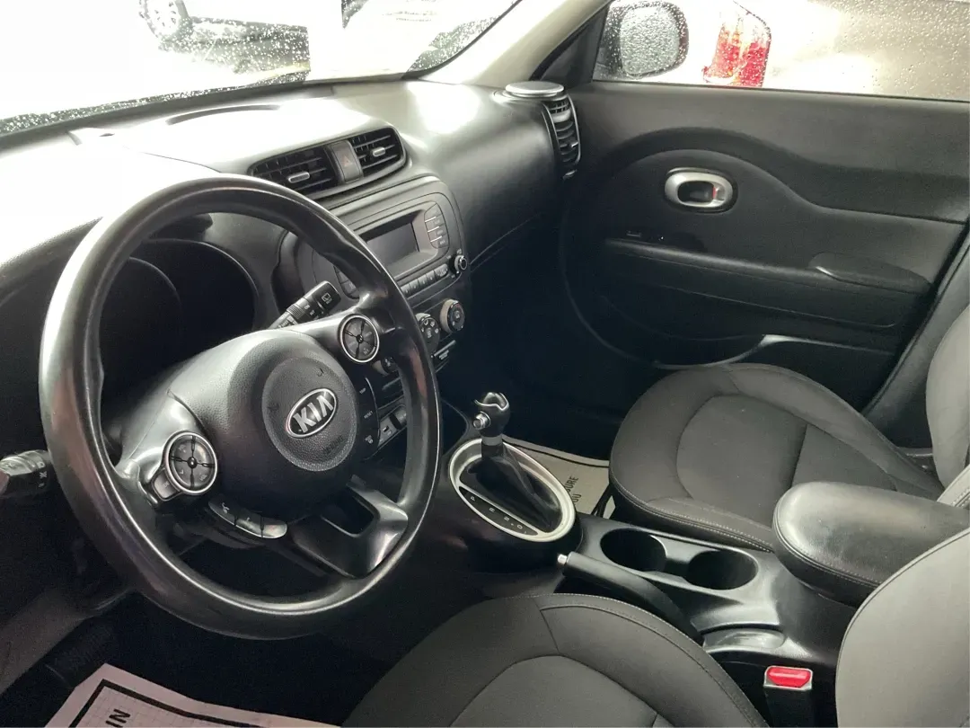 2016 Kia Soul Base (KNDJN2A25G7) with an 1.6L L4 DOHC 16V engine, 6A transmission, located at 1951 S Dayton Lakeview Rd., New Carlisle, OH, 45344, (937) 908-9800, 39.890999, -84.050255 - **Unleash Your Adventures with the 2016 Kia Soul at Advantage Car and Credit - Riverside!**<br /> <br /> Are you ready to elevate your daily commutes and weekend getaways? The 2016 Kia Soul is the perfect vehicle for those seeking a blend of style, comfort, and practicality. With its spacious interi - Photo#9