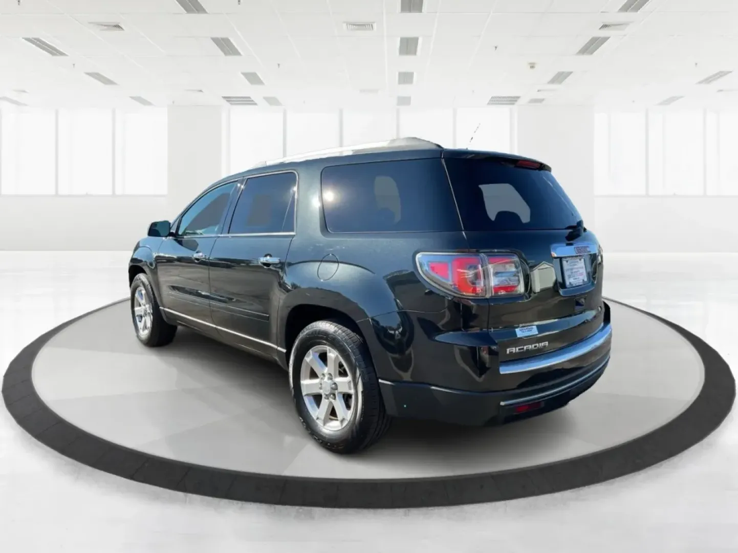 2014 GMC Acadia SLE-2 (1GKKRPKD9EJ) with an 3.6L V-6 gasoline direct injection engine, located at 1099 N County Rd 25A , Troy, OH, 45373, (937) 908-9800, 40.057079, -84.212883 - **Explore Life's Adventures with the 2014 GMC Acadia SLE-2**<br /> <br /> Are you ready to elevate your family road trips, daily commutes, or weekend getaways? The 2014 GMC Acadia SLE-2 is the ideal SUV that seamlessly blends comfort, capability, and style, making it perfect for growing families and - Photo#3