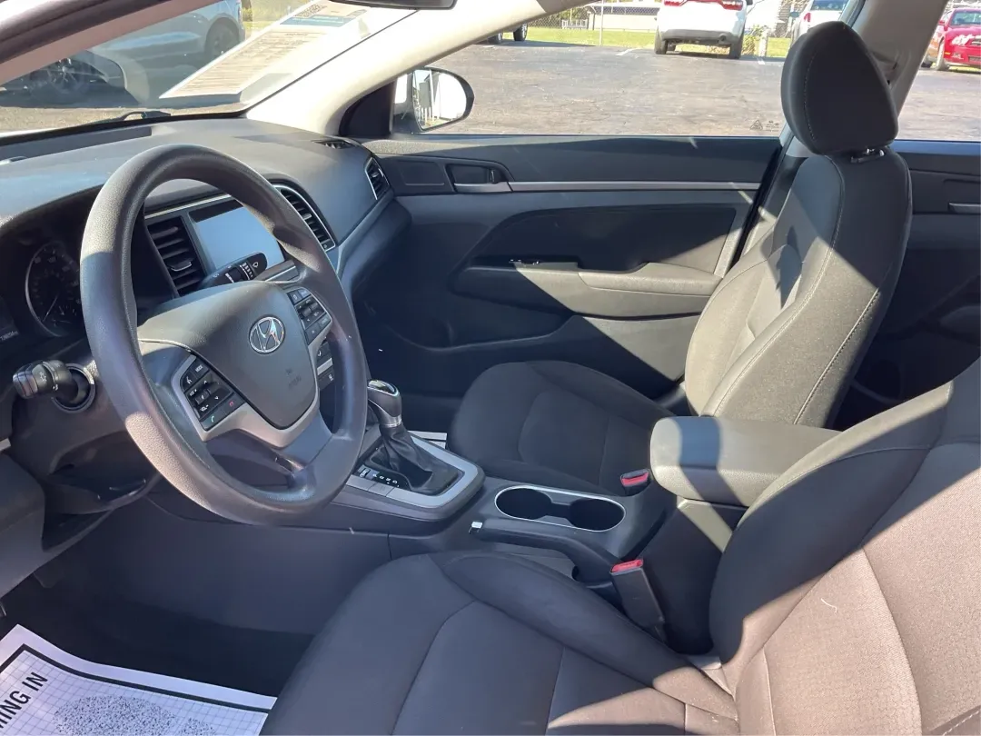 2018 Hyundai Elantra SEL (5NPD84LF6JH) with an Nu 2L I-4 DOHC engine, located at 8750 N County Rd 25A, Piqua, OH, 45356, (937) 908-9800, 40.164391, -84.232513 - **Elevate Your Daily Drive with the 2018 Hyundai Elantra SEL Perfect for Commuters and Families Alike!**<br /> <br /> Are you searching for a reliable and stylish vehicle that fits into your busy lifestyle? At Advantage Car and Credit - Piqua, we understand that finding the right car can be challen - Photo#9