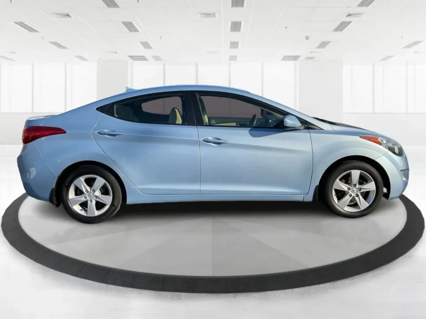 2012 Hyundai Elantra GLS (Ulsan Plant) (KMHDH4AE4CU) with an 1.8L I-4 DOHC engine, located at 1184 Kauffman Ave, Fairborn, OH, 45324, (937) 908-9800, 39.807072, -84.030914 - Elevate your daily driving experience with the 2012 Hyundai Elantra GLS, a stylish and efficient sedan that perfectly fits the needs of budget-conscious buyers and growing families alike. Imagine cruising through the vibrant neighborhoods of Fairborn, OH, or embarking on weekend adventures to nearby - Photo#1