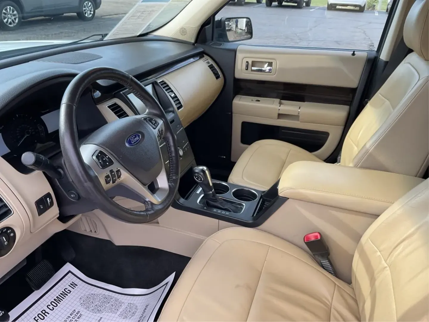 2015 Ford Flex SEL (2FMHK6C89FB) with an 3.5L V-6 DOHC engine, located at 4508 South Dixie Dr, Moraine, OH, 45439, (937) 908-9800, 39.689976, -84.218452 - **Embrace Adventures with the 2015 Ford Flex SEL at Advantage Car and Credit - Moraine!**<br /> <br /> Are you ready to elevate your lifestyle? The 2015 Ford Flex SEL is the perfect blend of comfort, versatility, and style, making it ideal for families and adventurers alike. Whether you're navigatin - Photo#9