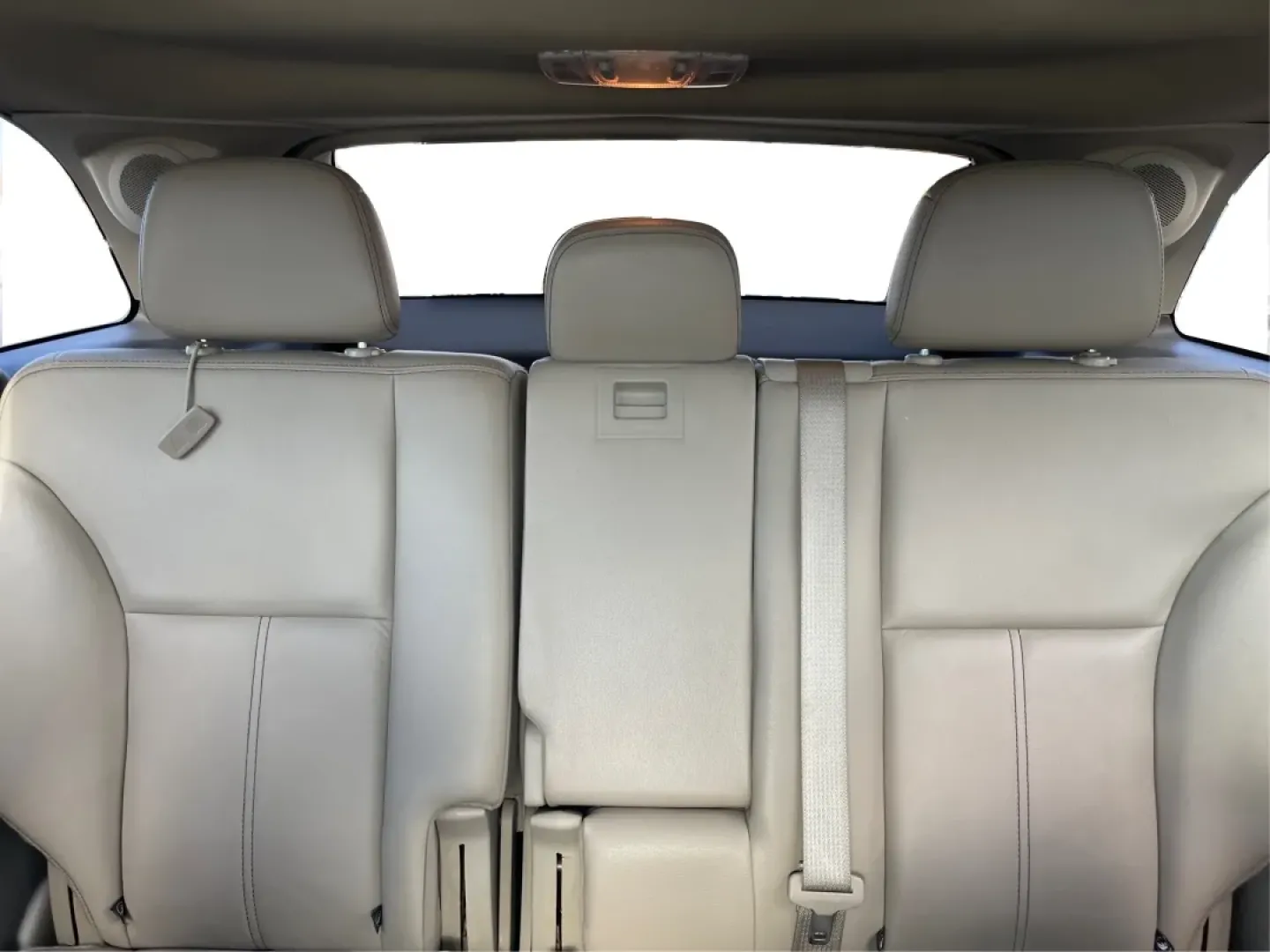 2013 Ford Edge Limited (2FMDK4KC5DB) with an 3.5L V-6 DOHC engine, located at 4508 South Dixie Dr, Moraine, OH, 45439, (937) 908-9800, 39.689976, -84.218452 - **Elevate Your Lifestyle with the 2013 Ford Edge Limited at Advantage Car and Credit - Moraine!**<br /> <br /> Are you searching for the perfect SUV that effortlessly blends comfort, functionality, and style? Look no further than the 2013 Ford Edge Limited, available now at Advantage Car and Credit - Photo#14