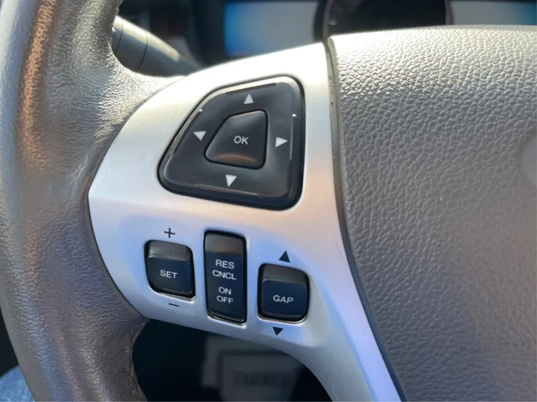 2013 Ford Edge Limited (2FMDK4KC5DB) with an 3.5L V-6 DOHC engine, located at 4508 South Dixie Dr, Moraine, OH, 45439, (937) 908-9800, 39.689976, -84.218452 - **Elevate Your Lifestyle with the 2013 Ford Edge Limited at Advantage Car and Credit - Moraine!**<br /> <br /> Are you searching for the perfect SUV that effortlessly blends comfort, functionality, and style? Look no further than the 2013 Ford Edge Limited, available now at Advantage Car and Credit - Photo#16