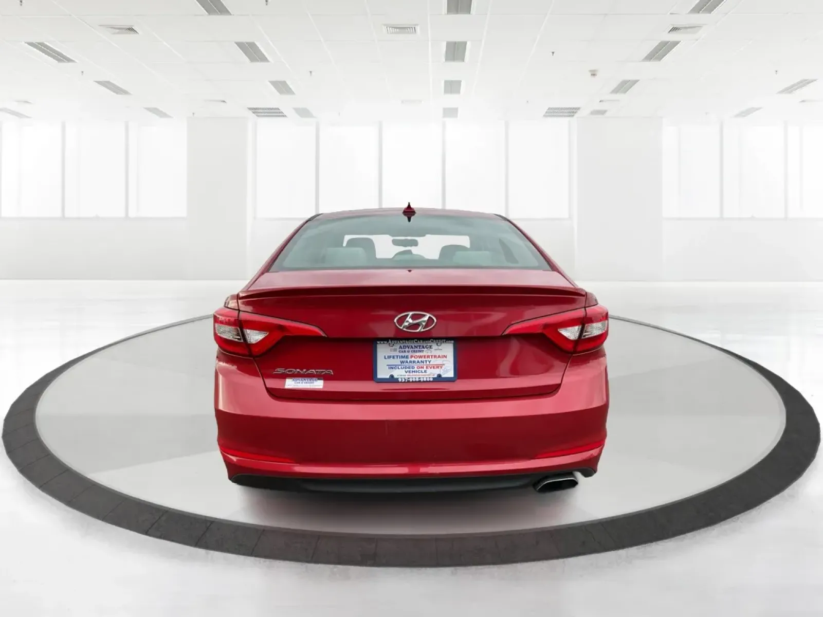 2017 Hyundai Sonata Base/SE (5NPE24AF8HH) with an Other engine, located at 1951 S Dayton Lakeview Rd., New Carlisle, OH, 45344, (937) 908-9800, 39.890999, -84.050255 - **Discover Your Next Adventure with the 2017 Hyundai Sonata at Advantage Car and Credit!**<br /> <br /> Are you in the market for a reliable sedan that effortlessly combines comfort, style, and functionality? Look no further than the 2017 Hyundai Sonata, available now at Advantage Car and Credit in - Photo#3