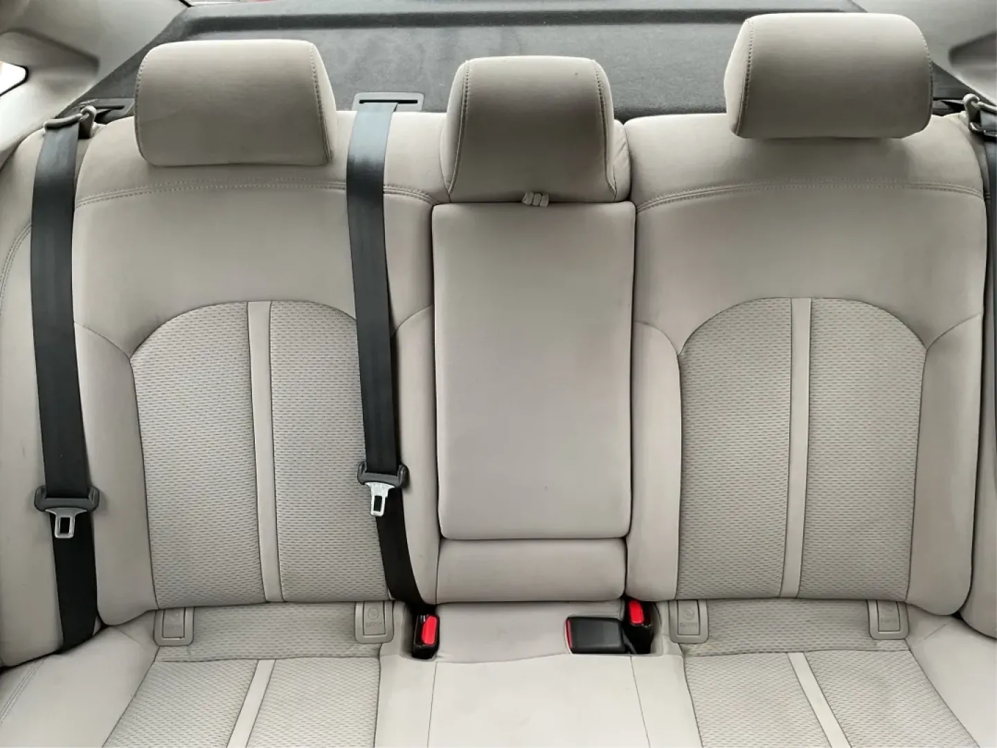 2017 Hyundai Sonata Base/SE (5NPE24AF8HH) with an Other engine, located at 1184 Kauffman Ave, Fairborn, OH, 45324, (937) 908-9800, 39.807072, -84.030914 - **Discover Your Next Adventure with the 2017 Hyundai Sonata at Advantage Car and Credit!**<br /> <br /> Are you in the market for a reliable sedan that effortlessly combines comfort, style, and functionality? Look no further than the 2017 Hyundai Sonata, available now at Advantage Car and Credit in - Photo#14